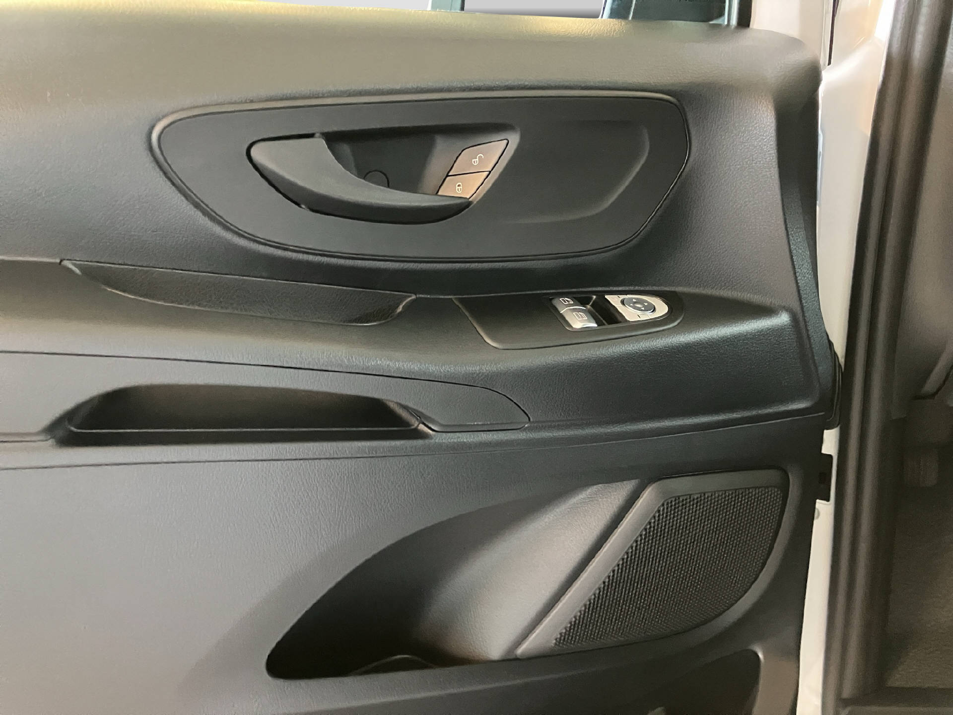 MERCEDES-BENZ Vito 110 CDI KA Base K ENTRY-image-13