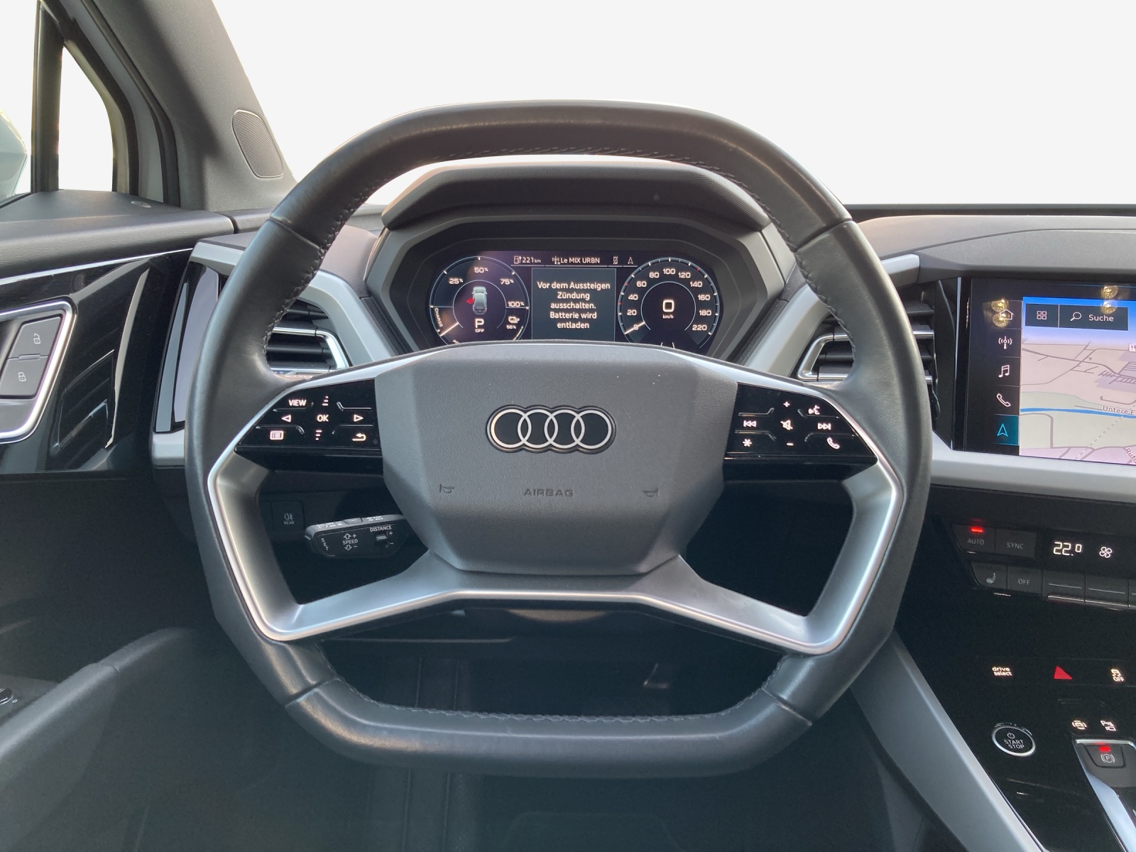 AUDI Q4 e-tron 45 quattro-image-10