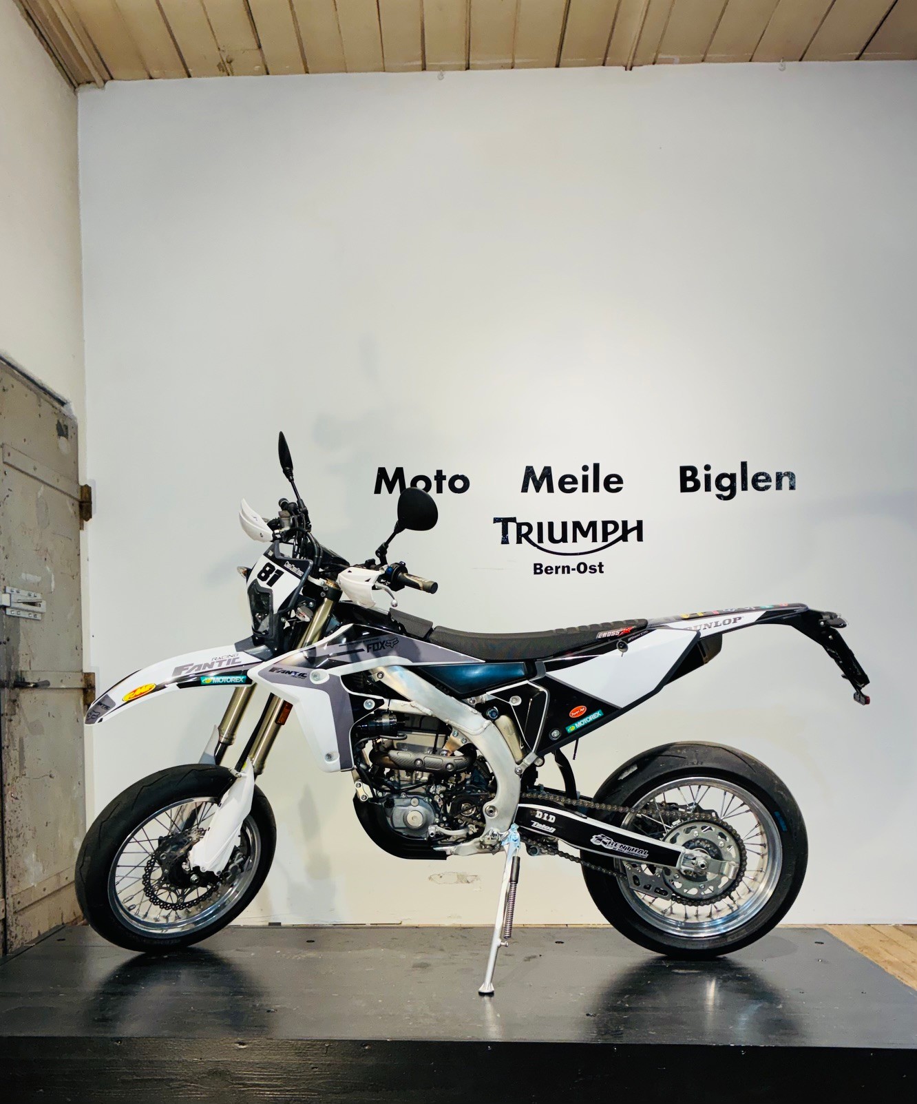 FANTIC Supermoto 35kW-showroom-element-1