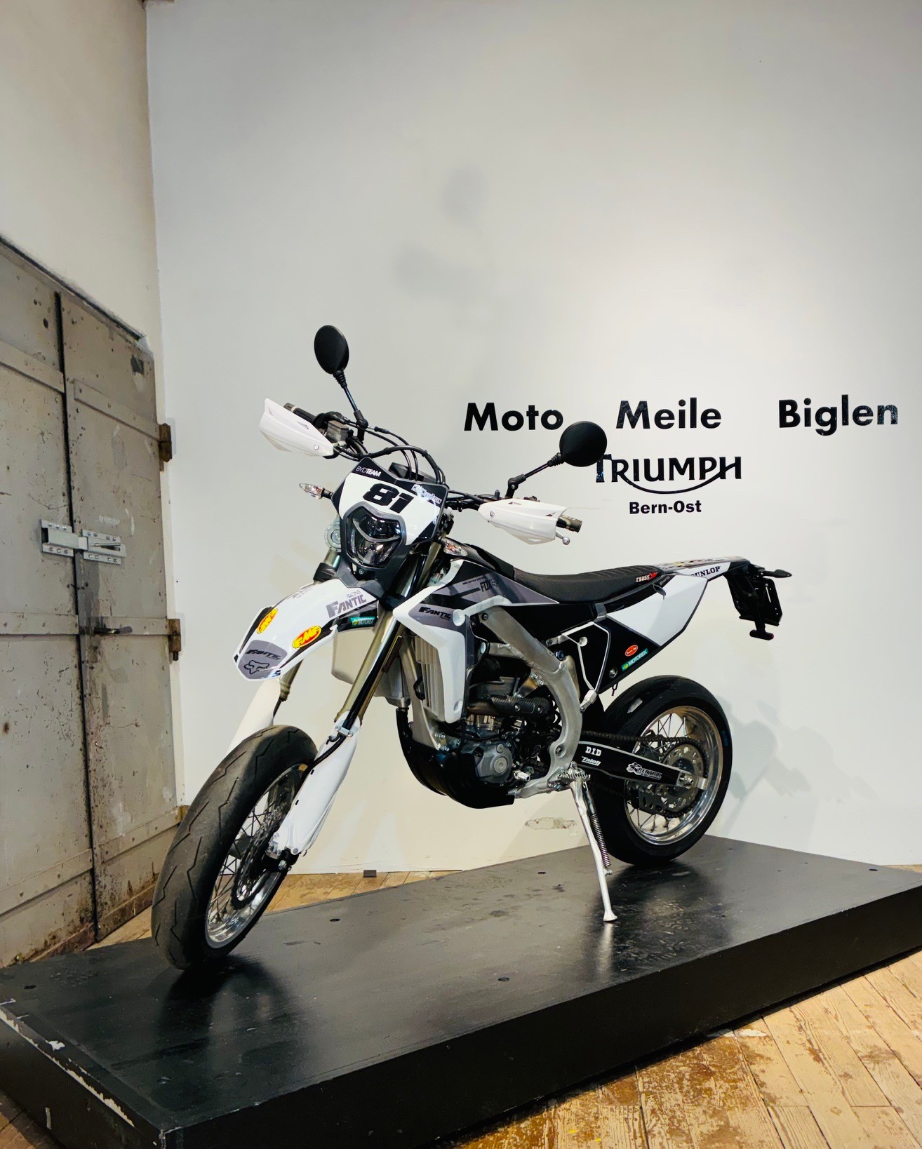 FANTIC Supermoto 35kW-showroom-element-2