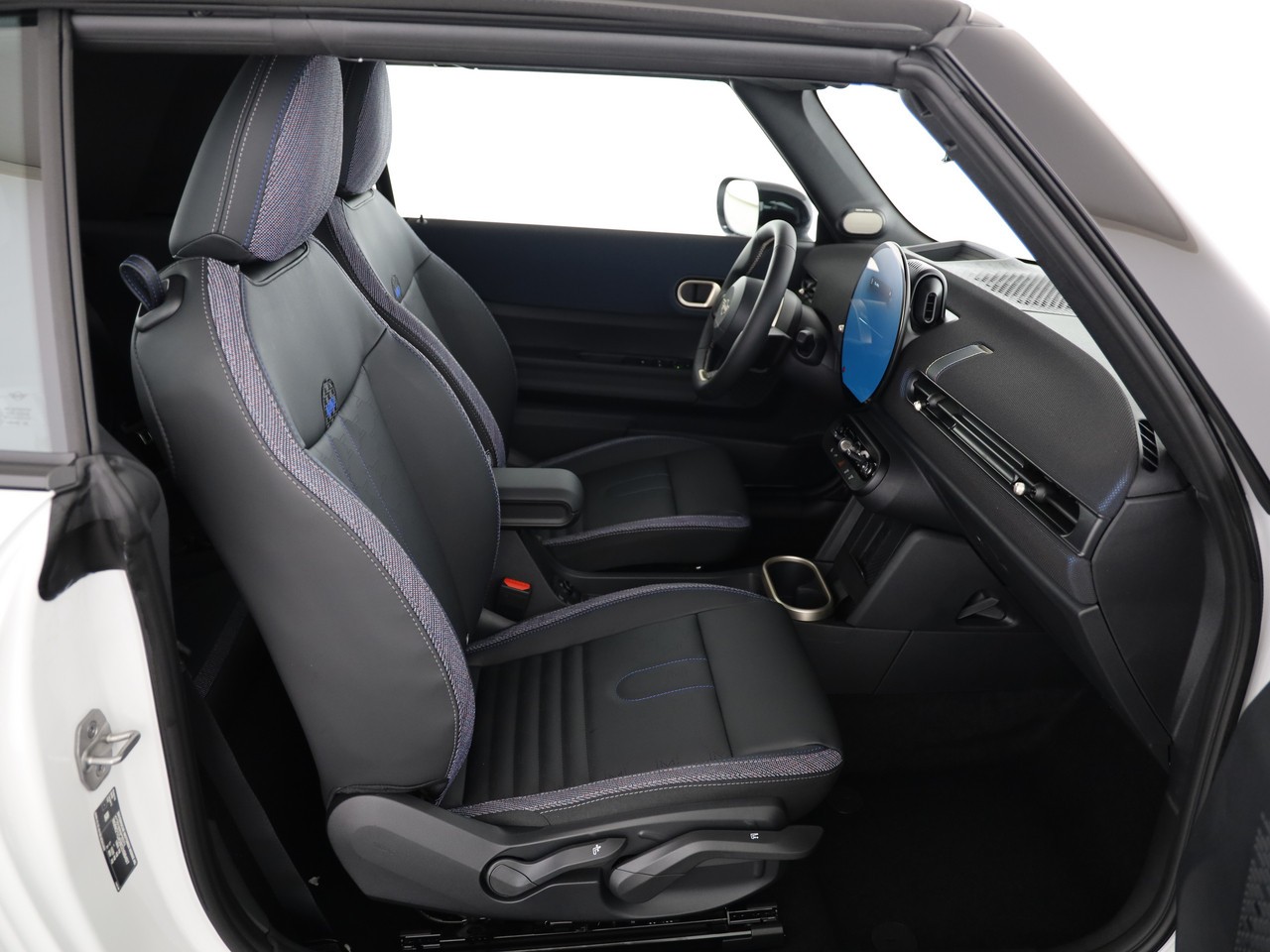 MINI Cooper S Cabriolet DKG-image-12