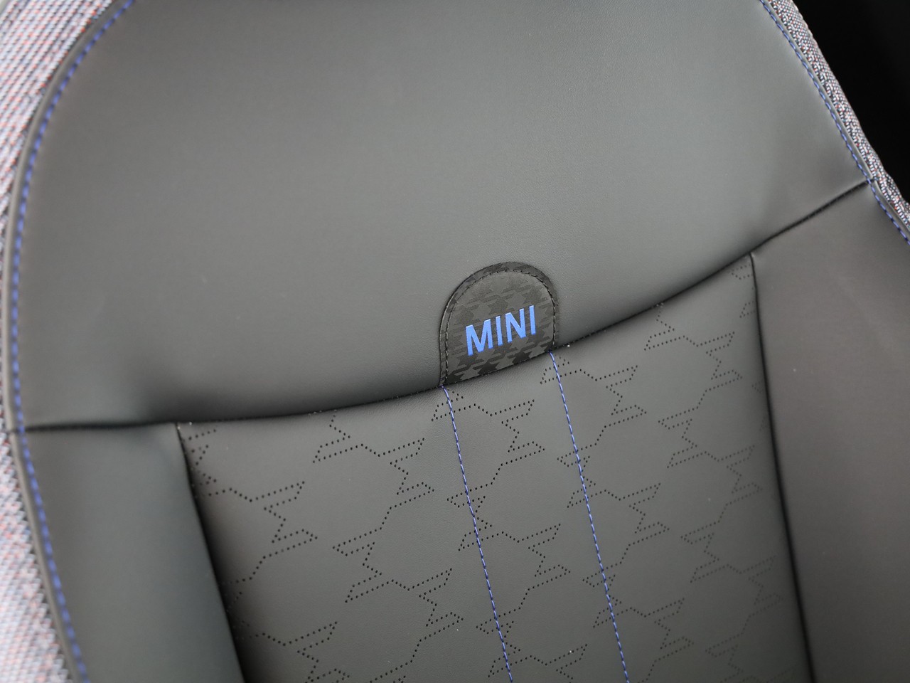 MINI Cooper S Cabriolet DKG-image-11