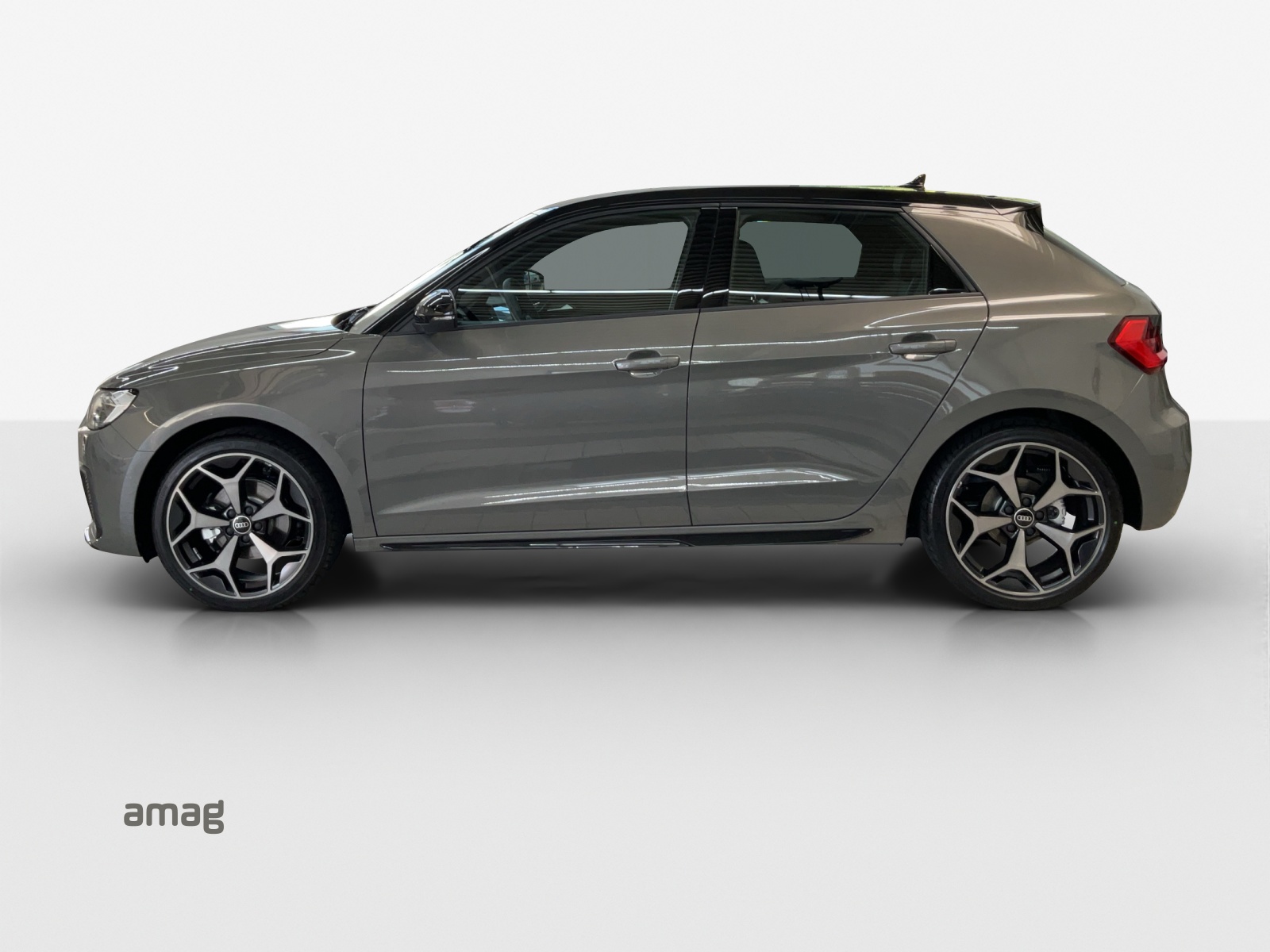 AUDI A1 Sportback 30 TFSI Attraction S-tronic-image-1