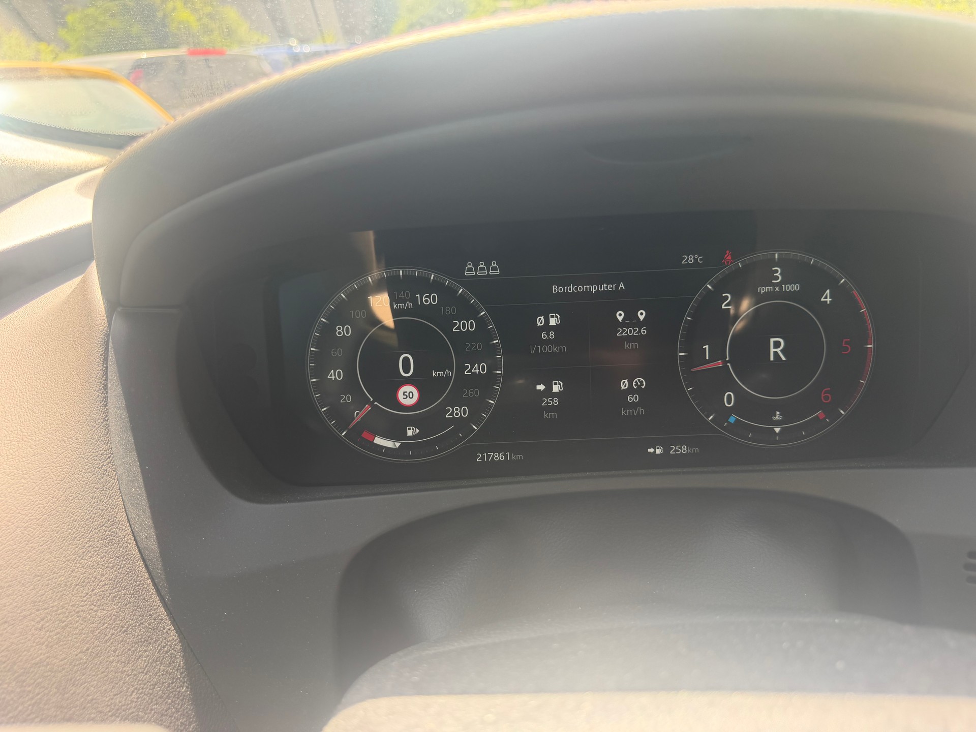 JAGUAR F-Pace 25d Prestige AWD Automatik-image-8
