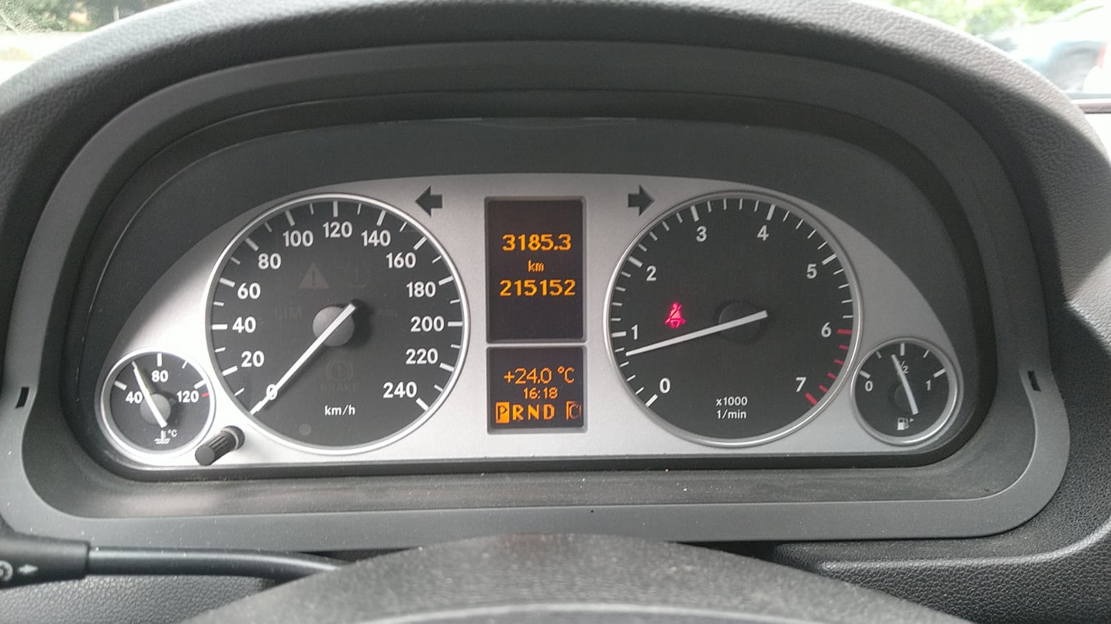 MERCEDES-BENZ B 180 (170) NGT BlueEfficiency Autotronic-image-9
