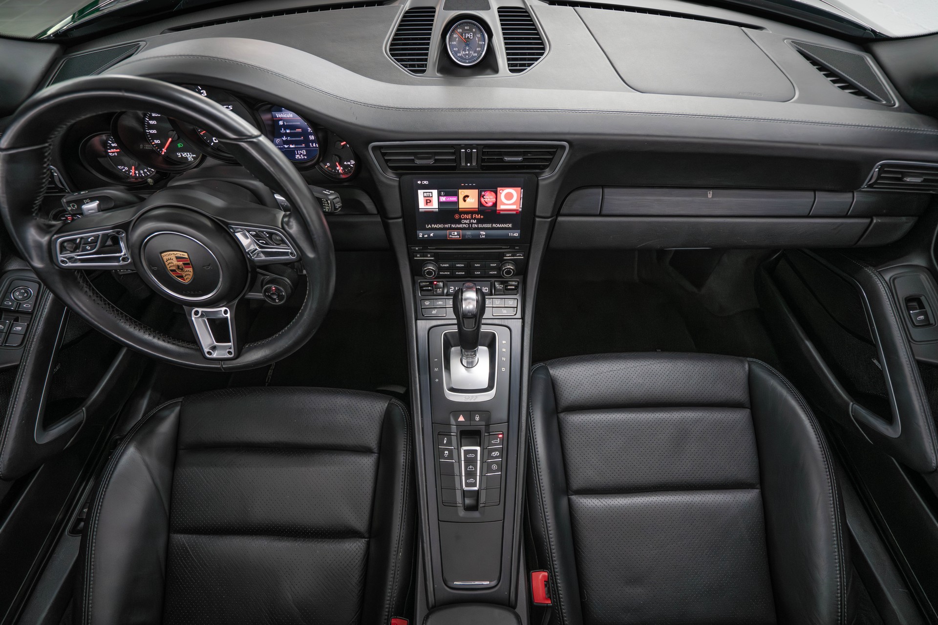 PORSCHE 911 Carrera 4 GTS Cabrio PDK-image-14