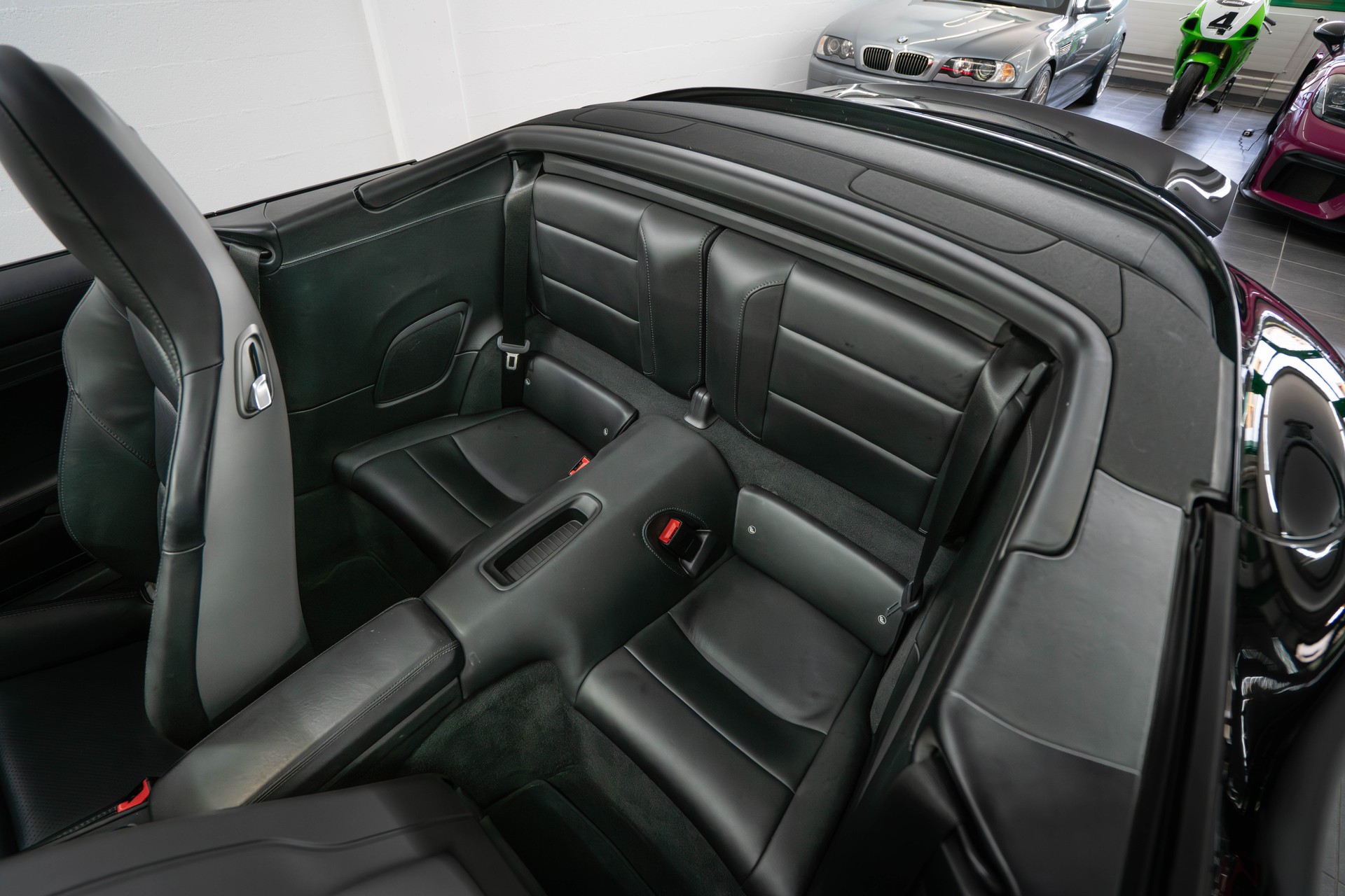 PORSCHE 911 Carrera 4 GTS Cabrio PDK-image-15