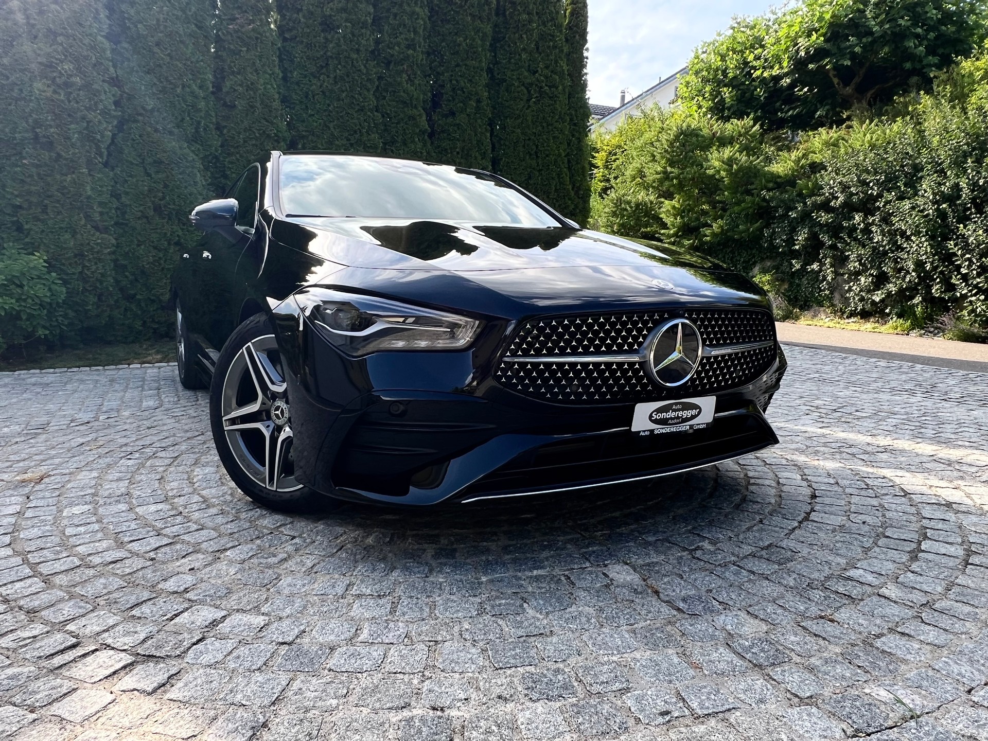 MERCEDES-BENZ CLA 250 4Matic 8G-DCT-showroom-element-1