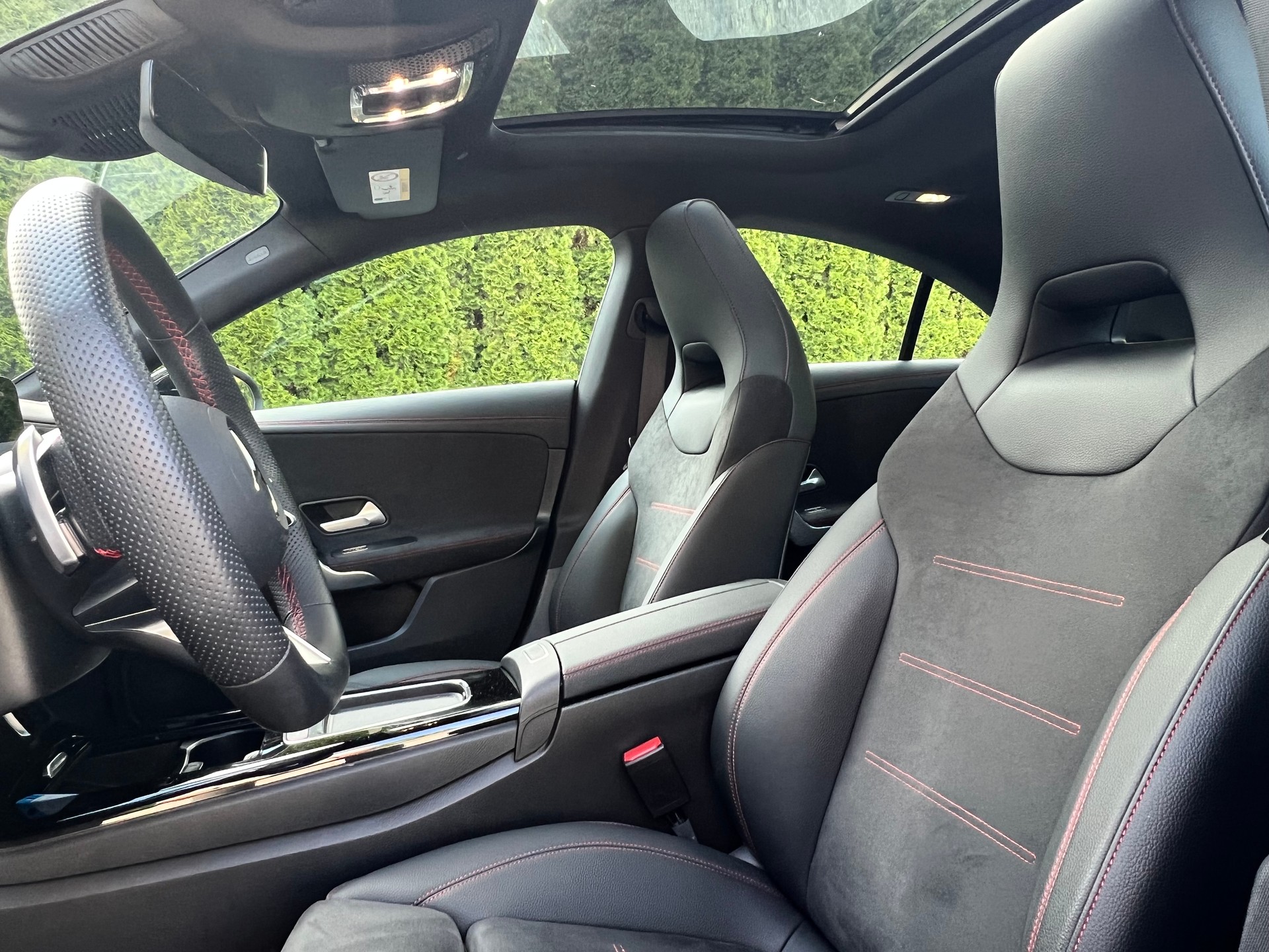 MERCEDES-BENZ CLA 250 4Matic 8G-DCT-image-13