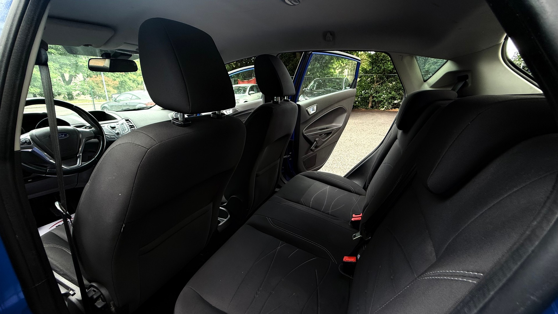 FORD Fiesta 1.0 Titanium-image-8