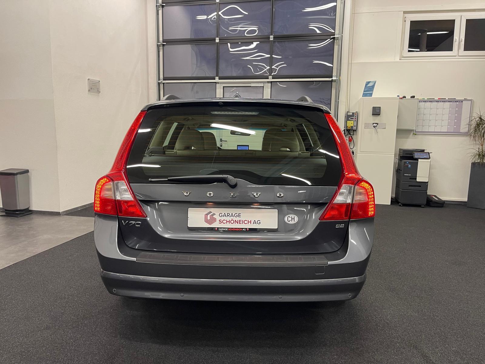 VOLVO V70 3.2 Summum-image-5