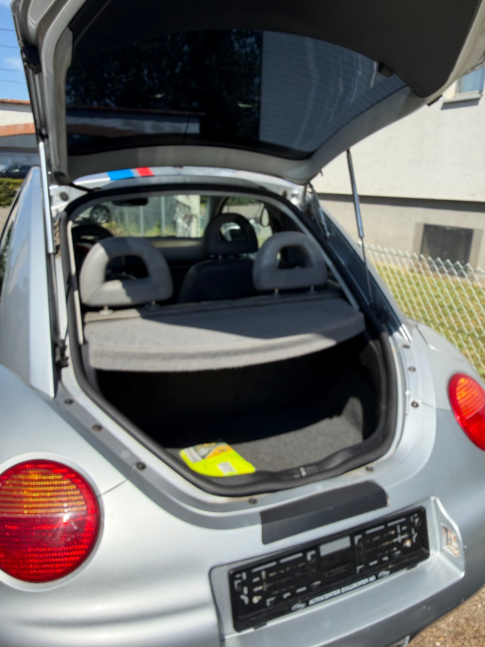 VW Beetle 2.0-image-3