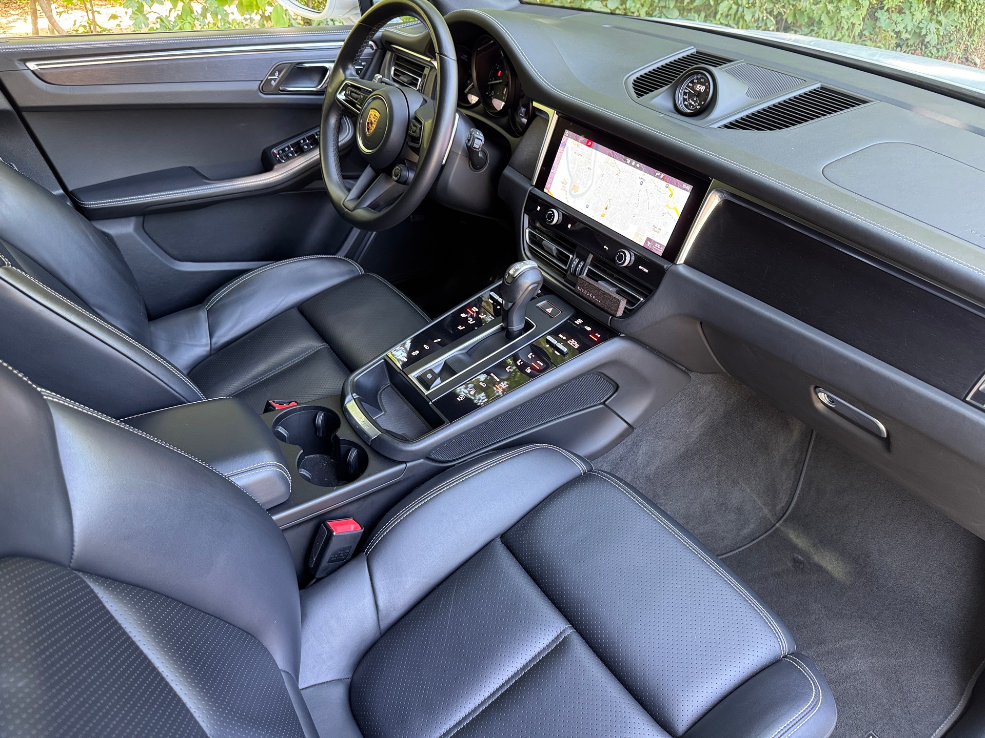 PORSCHE Macan GTS PDK-image-10