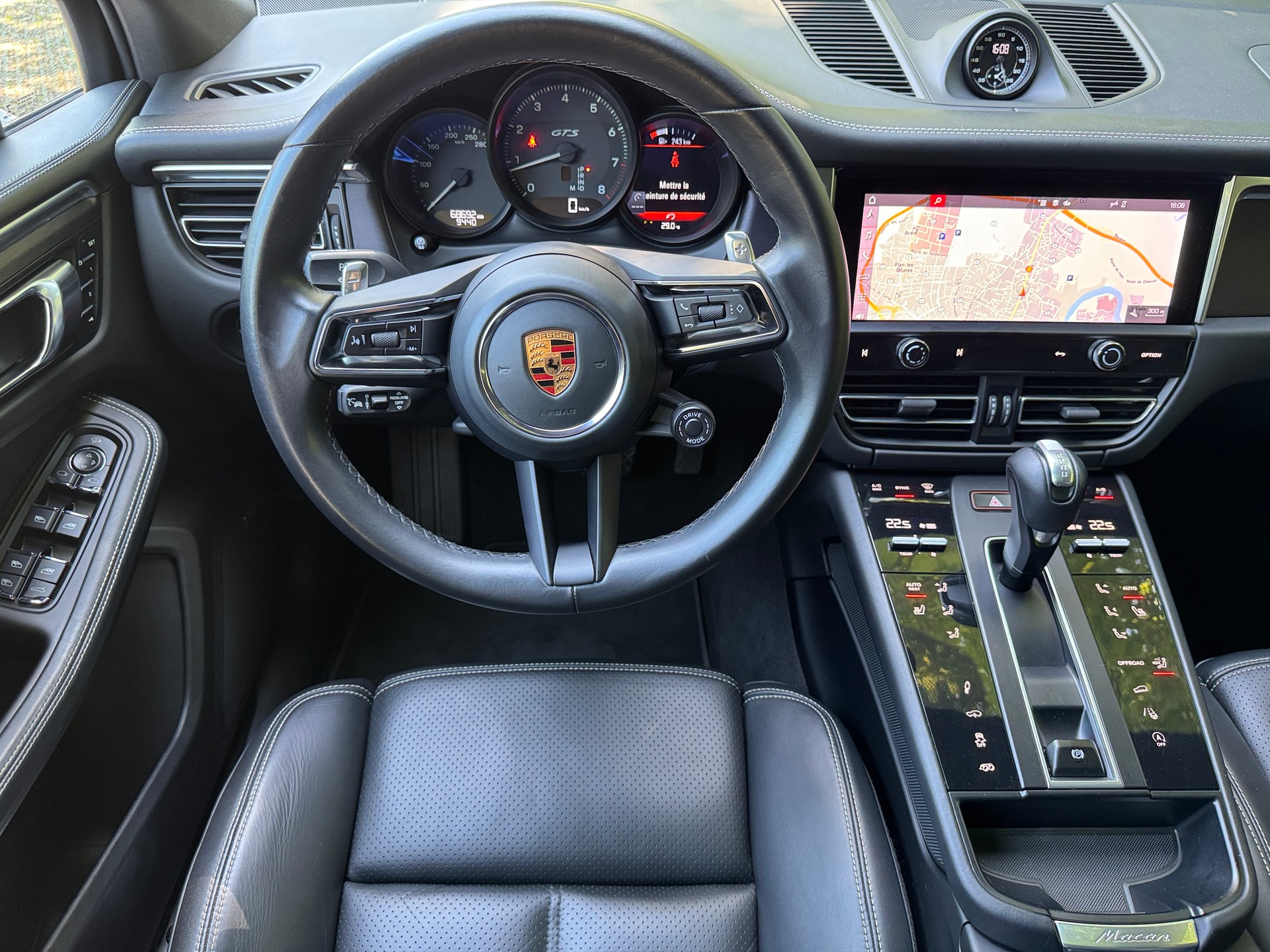 PORSCHE Macan GTS PDK-image-3