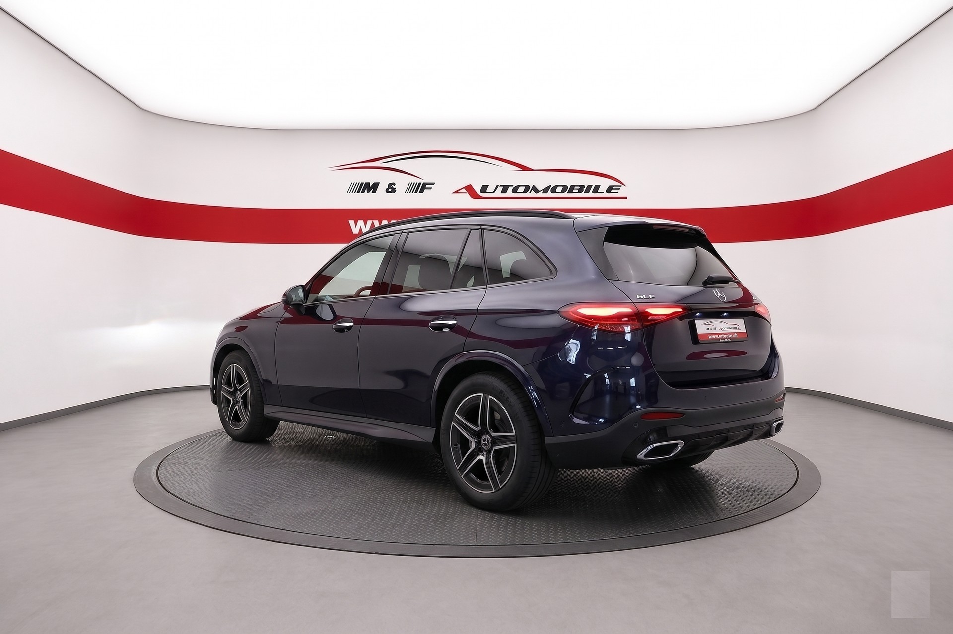 MERCEDES-BENZ GLC 220 d AMG Line 4matic CH FAHRZEUG-image-3