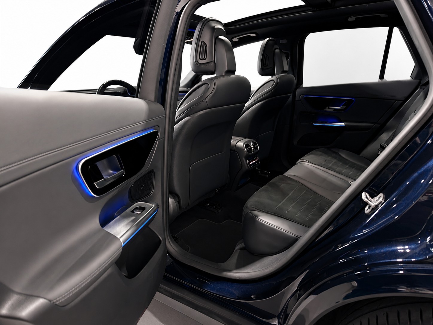 MERCEDES-BENZ GLC 220 d AMG Line 4matic CH FAHRZEUG-image-15