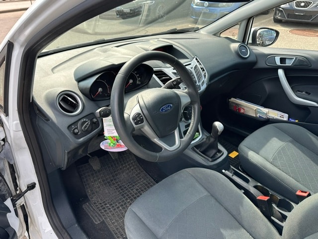 FORD Fiesta 1.4 16V Trend+-image-8