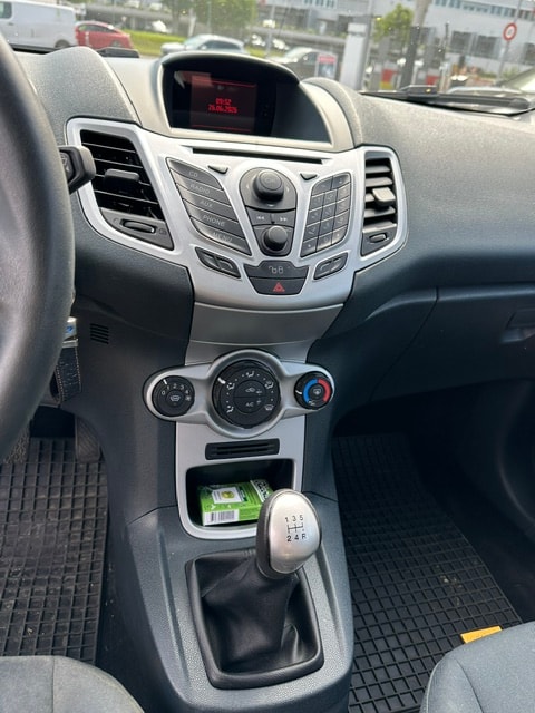FORD Fiesta 1.4 16V Trend+-image-11