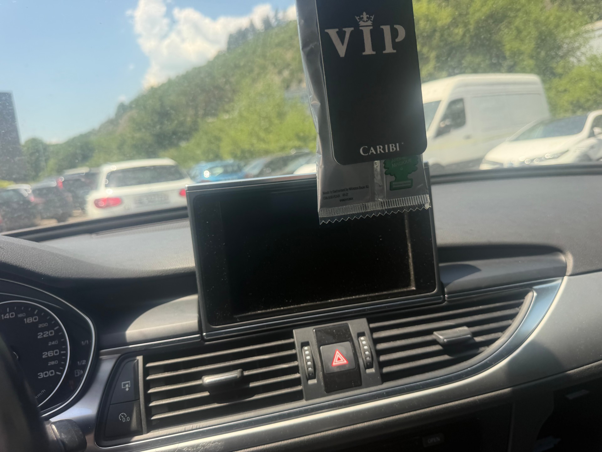 AUDI A6 Avant 2.0 TDI multitronic-image-8