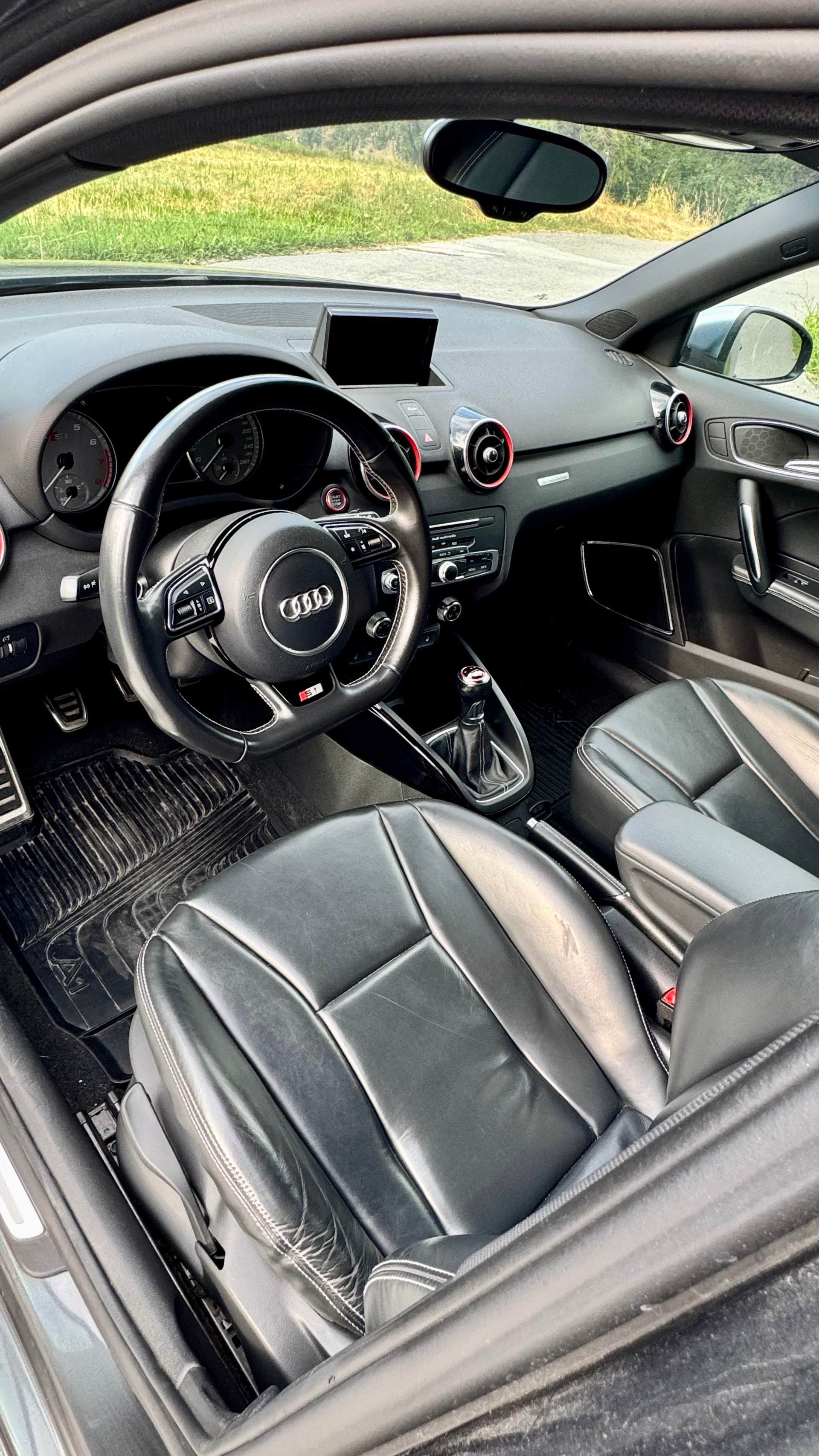 AUDI 2.0 TFSI quattro-image-2