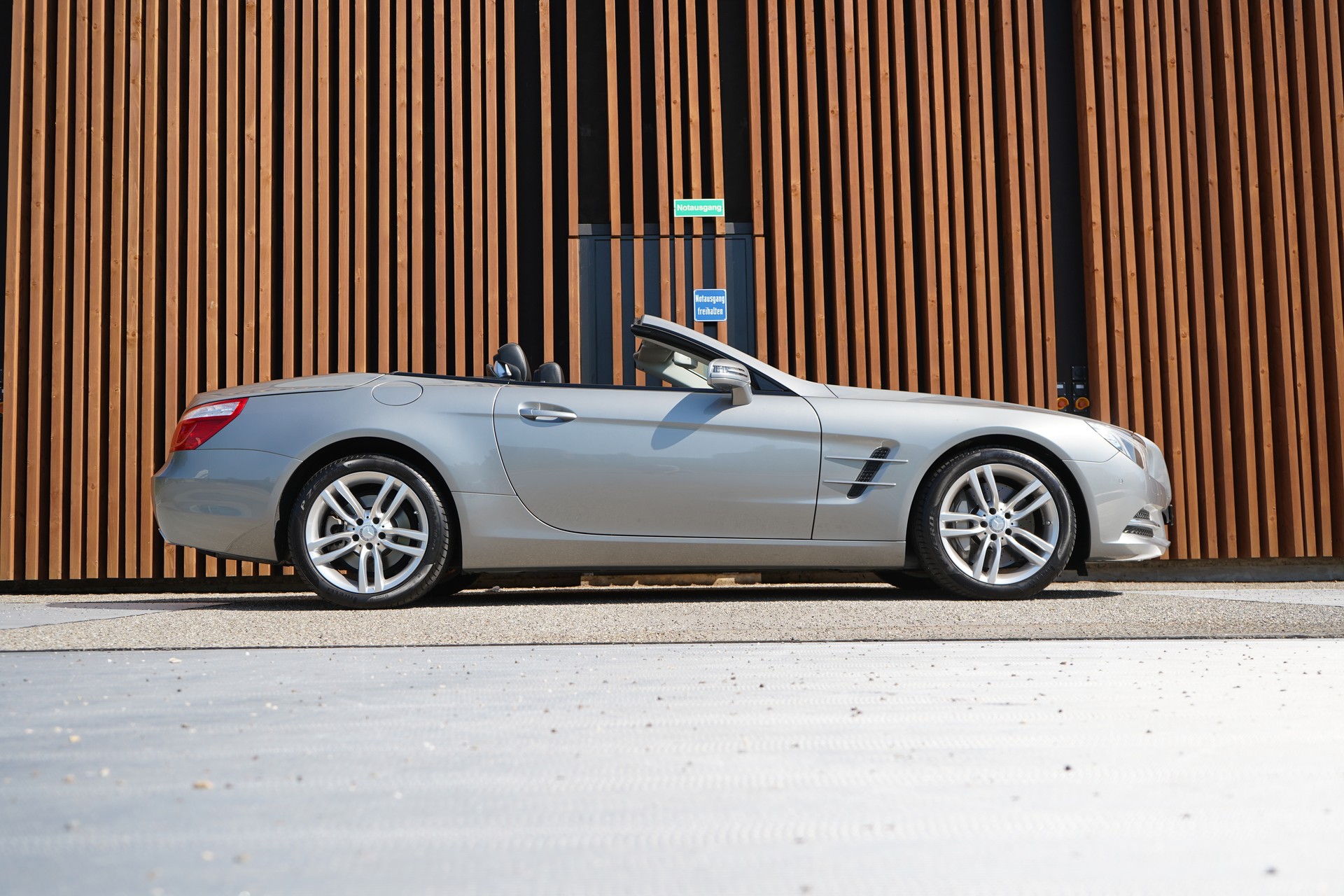 MERCEDES-BENZ SL 400 7G-TRONIC l 333 PS-image-0