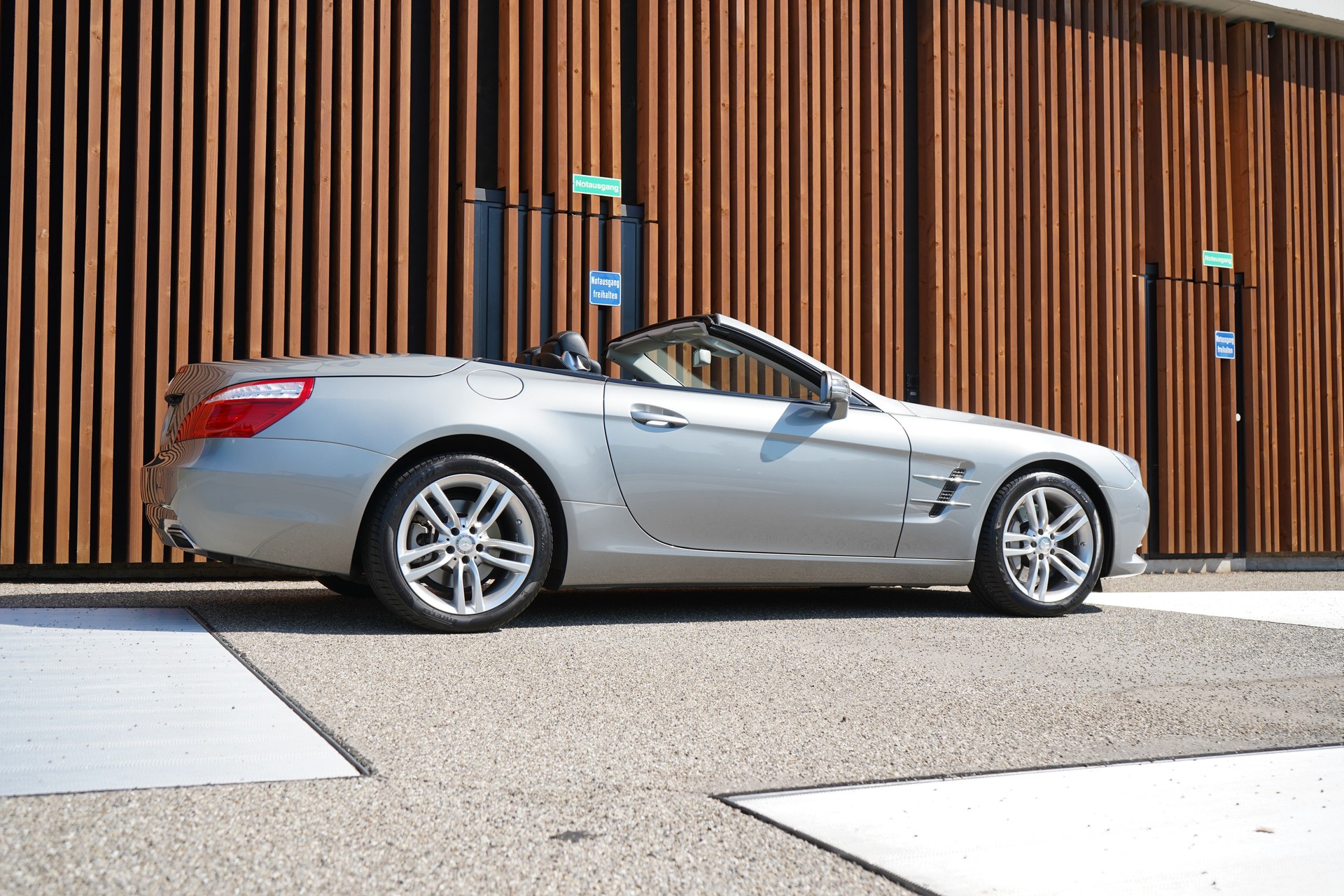 MERCEDES-BENZ SL 400 7G-TRONIC l 333 PS-image-8