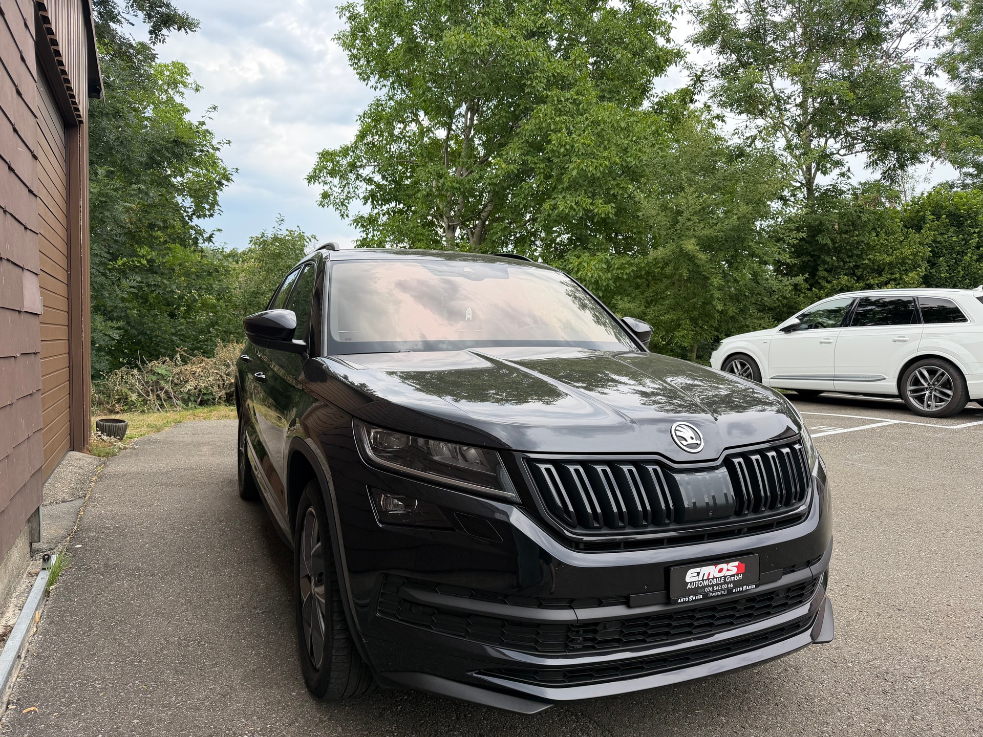 SKODA Kodiaq 2.0 TDI CR Sport Line 4x4 DSG * 7 Plätzer*-image-2