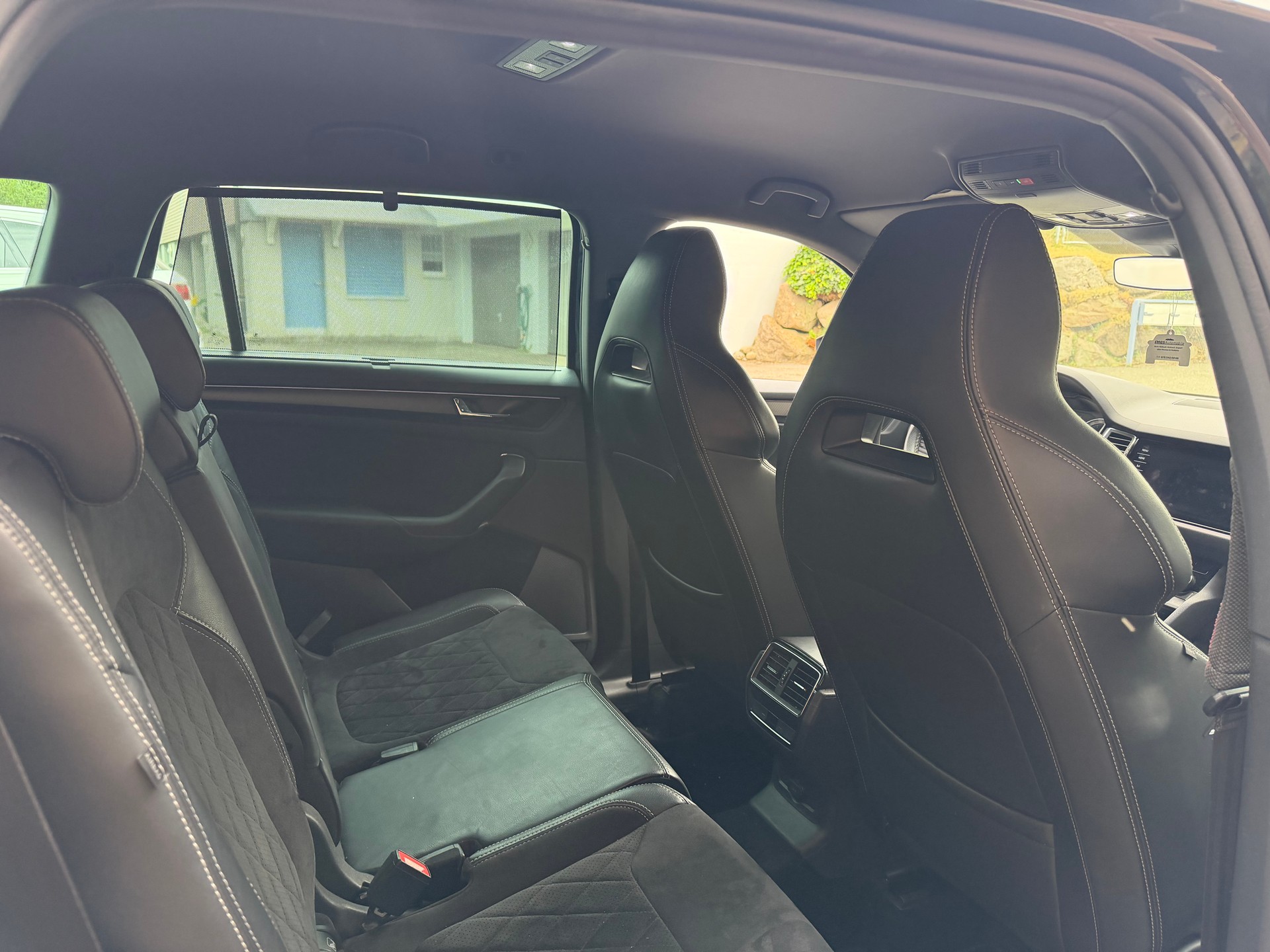 SKODA Kodiaq 2.0 TDI CR Sport Line 4x4 DSG * 7 Plätzer*-image-10