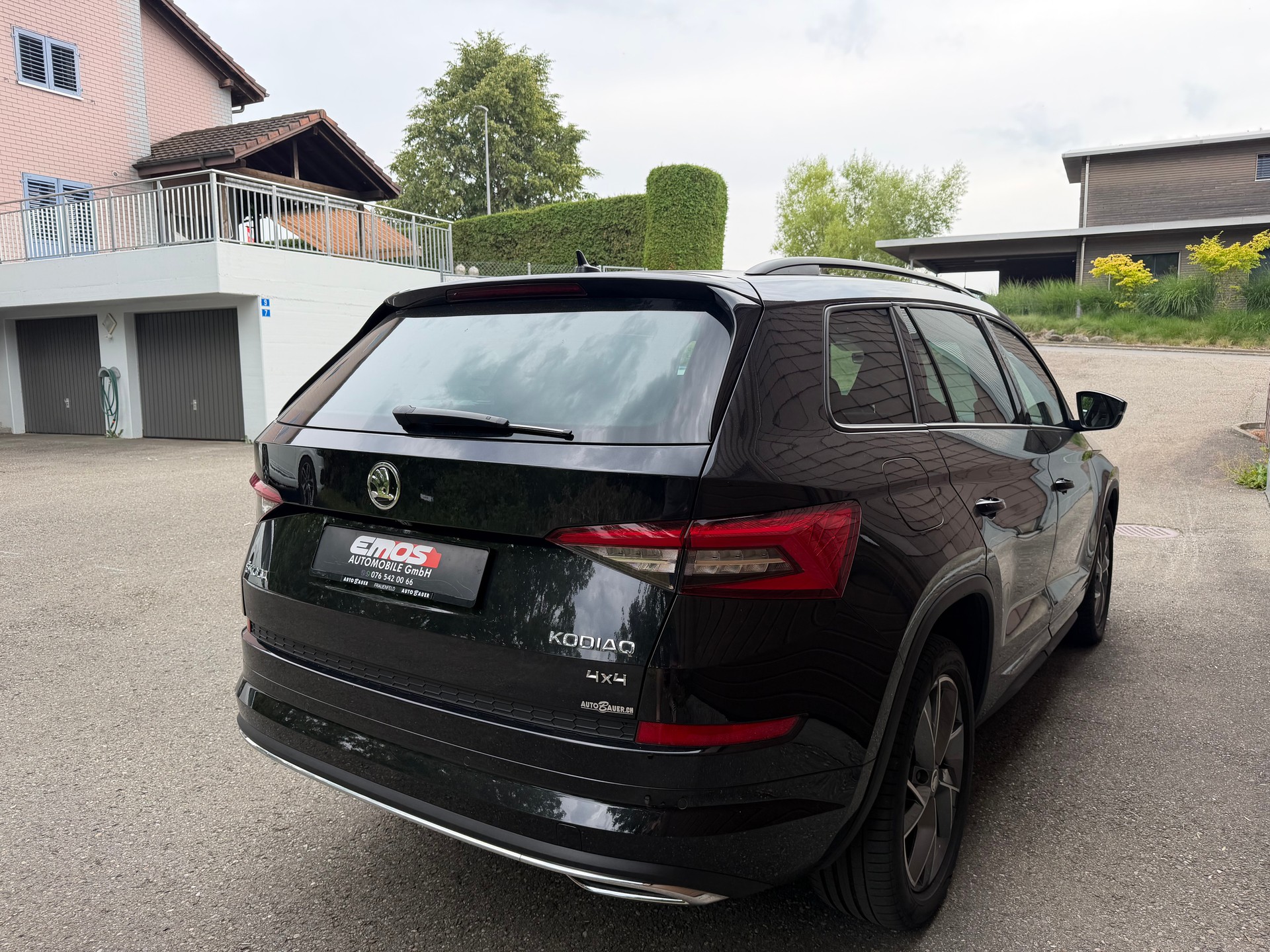 SKODA Kodiaq 2.0 TDI CR Sport Line 4x4 DSG * 7 Plätzer*-image-5