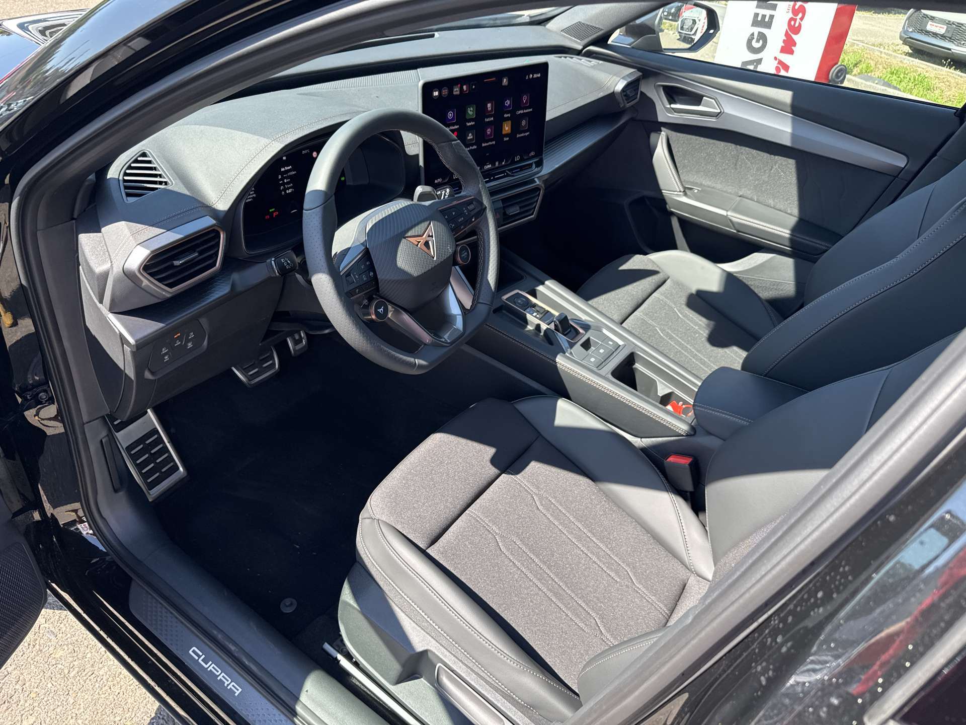 CUPRA Formentor 1.5 TSi DSG-Automat-image-5