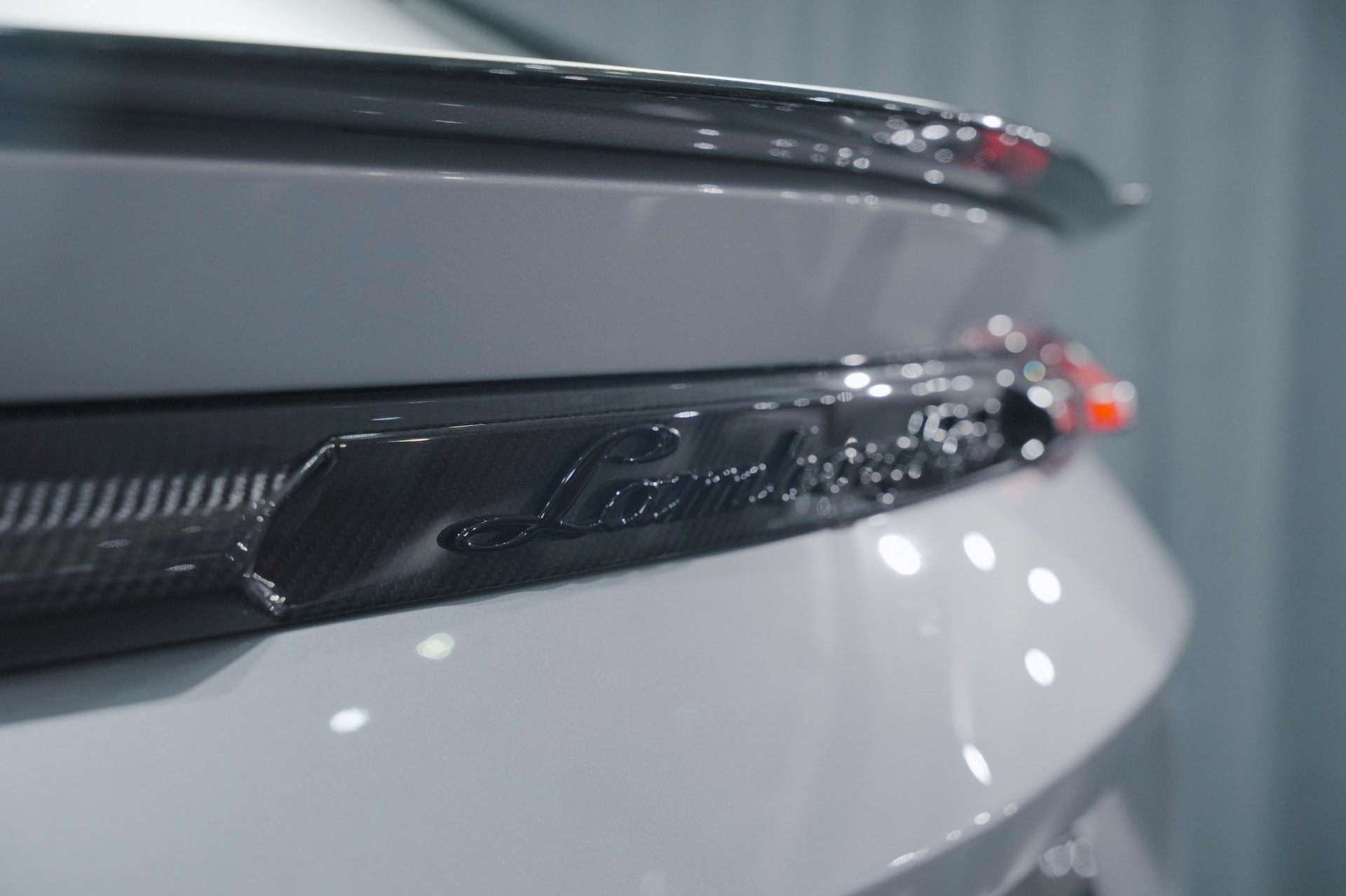 LAMBORGHINI Urus Performante *Full Carbon* *Akrapovic* *B&O*-image-32
