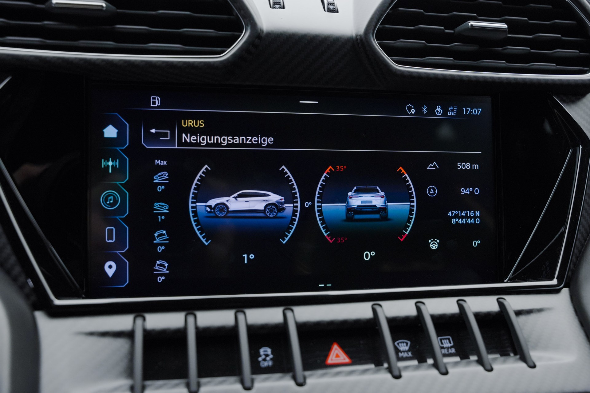 LAMBORGHINI Urus Performante *Full Carbon* *Akrapovic* *B&O*-image-44