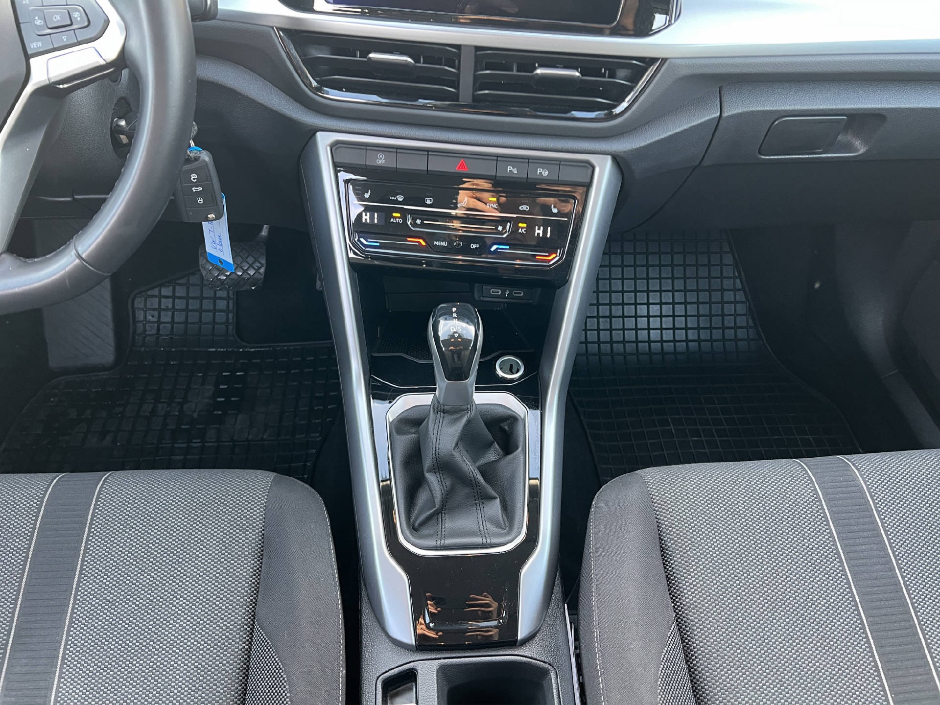 VW T-Roc 1.5 TSI Life DSG-image-12