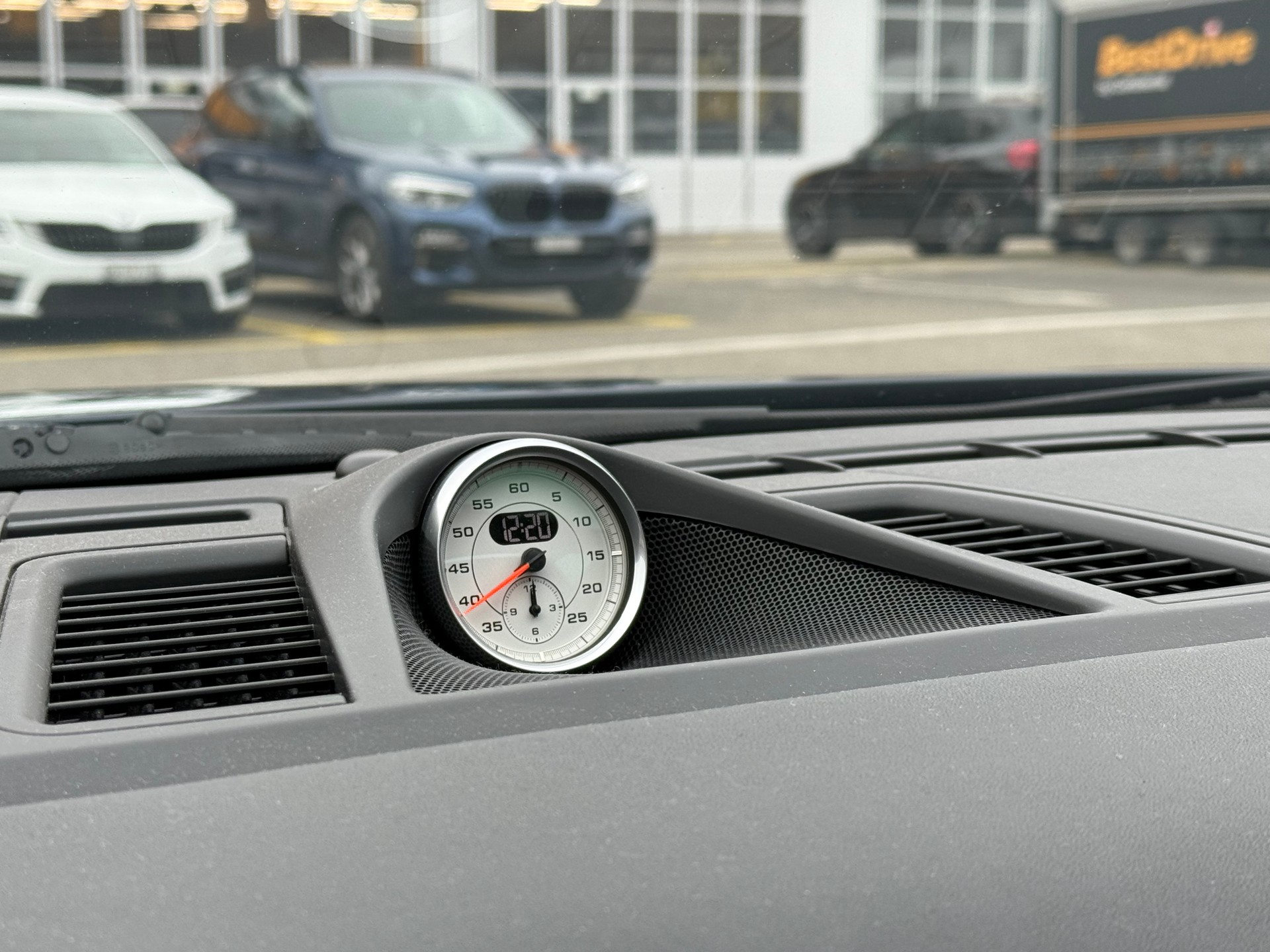 PORSCHE Panamera 4 3.6 PDK / Sportchrono / BOSE Sound / Schiebedach / Turbo Felgen / Lenkradheizung / Frisch ab MFK-image-10