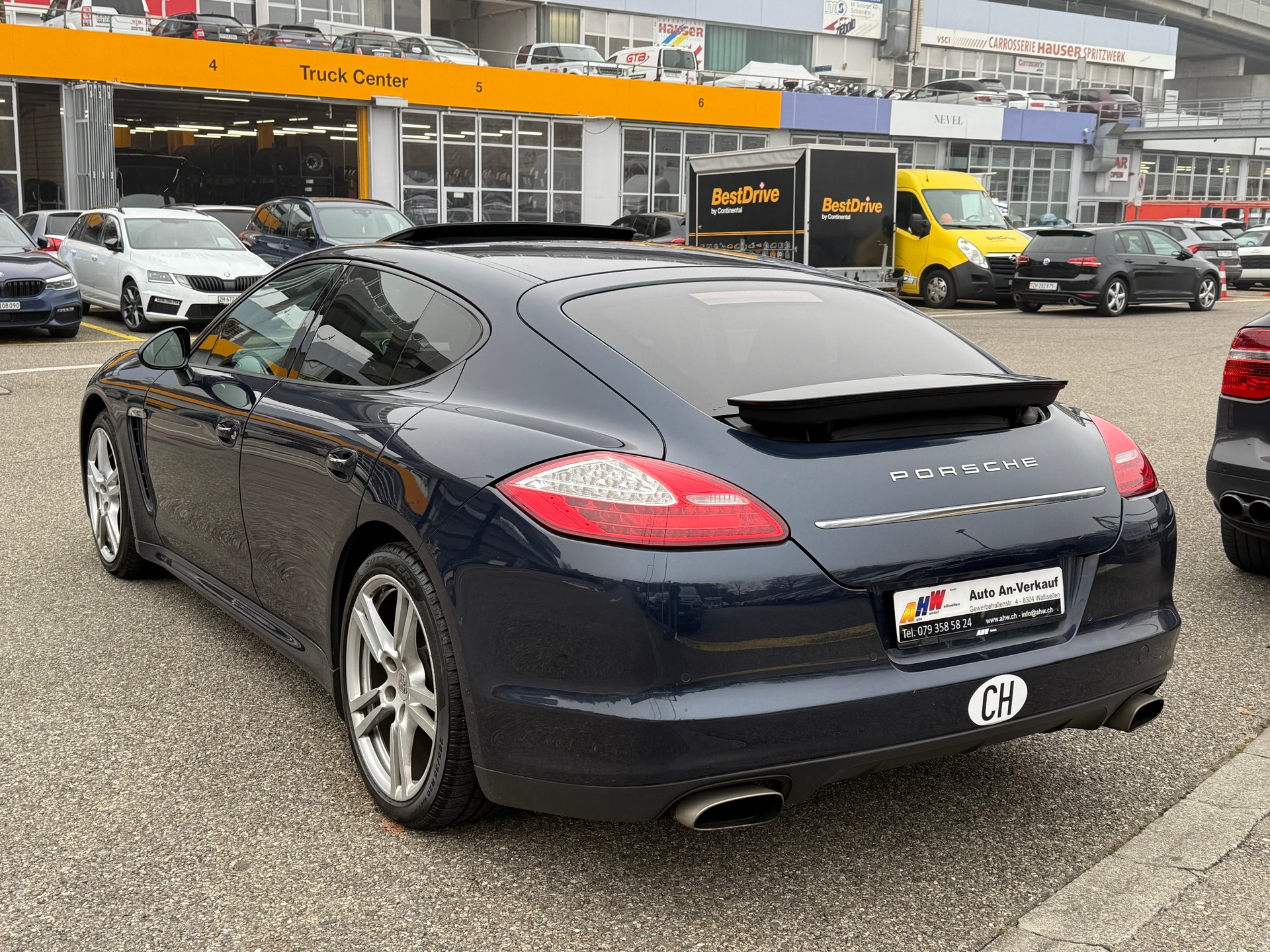 PORSCHE Panamera 4 3.6 PDK / Sportchrono / BOSE Sound / Schiebedach / Turbo Felgen / Lenkradheizung / Frisch ab MFK-image-5