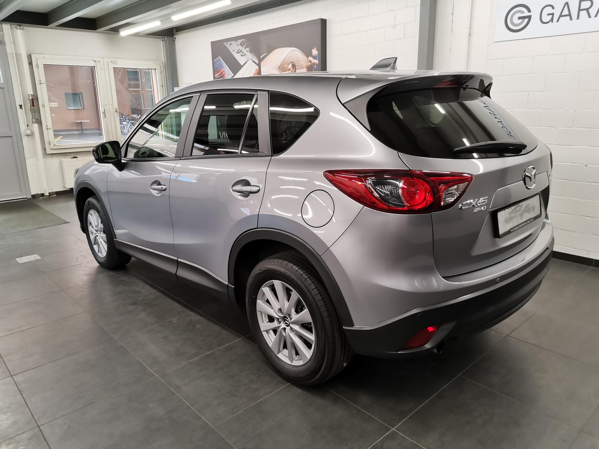 MAZDA CX-5 2.0 Ambition AWD-image-3