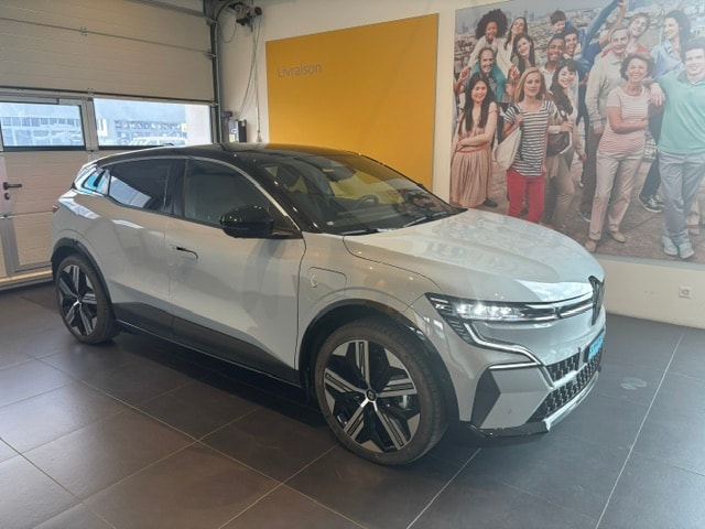 RENAULT Mégane E-TECH EV60 Iconic-image-0
