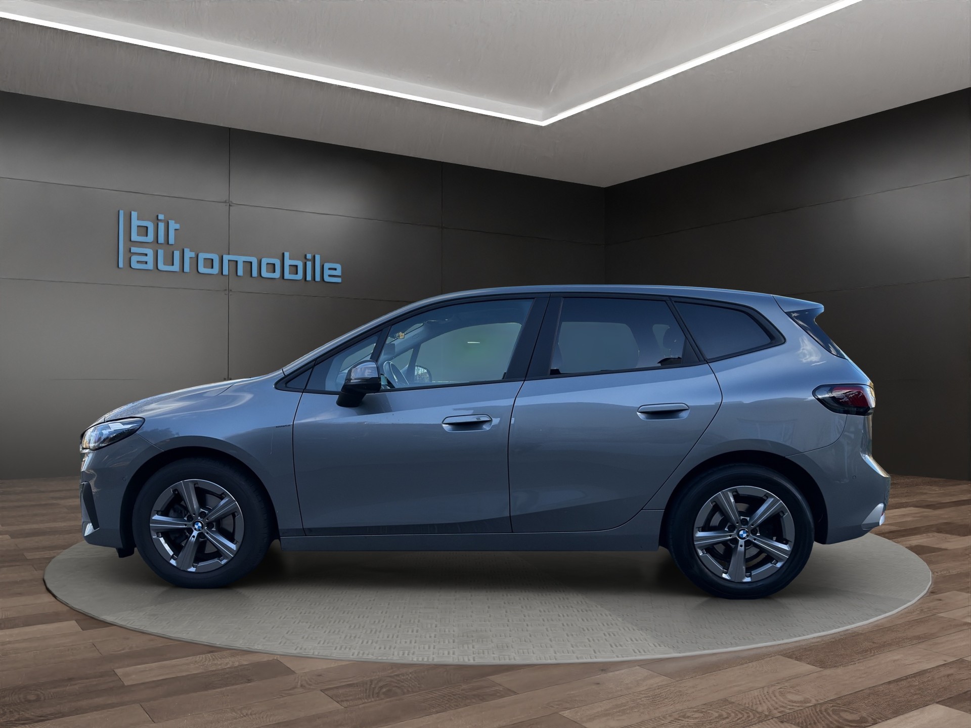 BMW 218i Active Tourer Luxury Line DKG-image-2