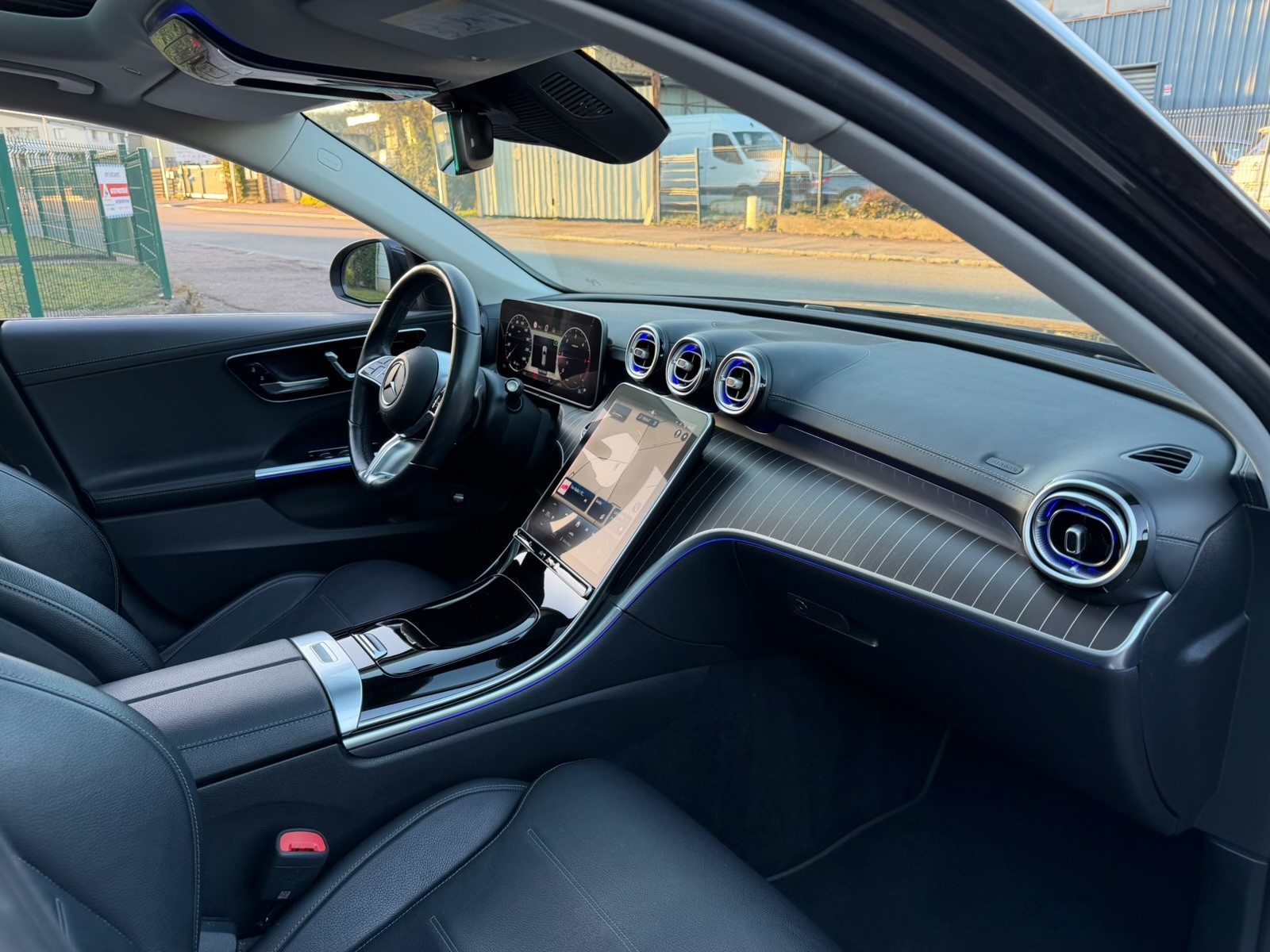 MERCEDES-BENZ C 220 d Avantgarde-image-2