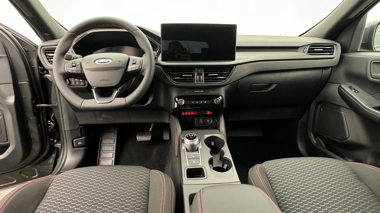 FORD Kuga 1.5 SCTi ST-Line Automat FWD-image-5