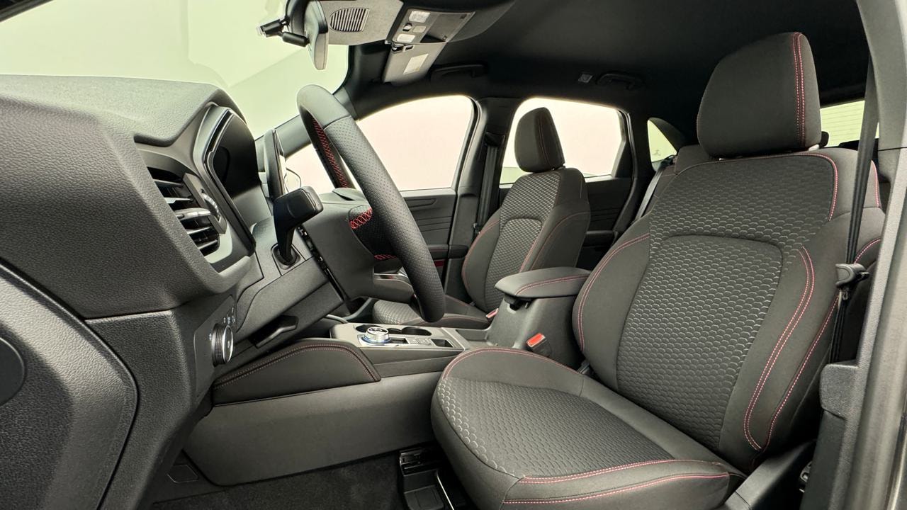 FORD Kuga 1.5 SCTi ST-Line Automat FWD-image-4