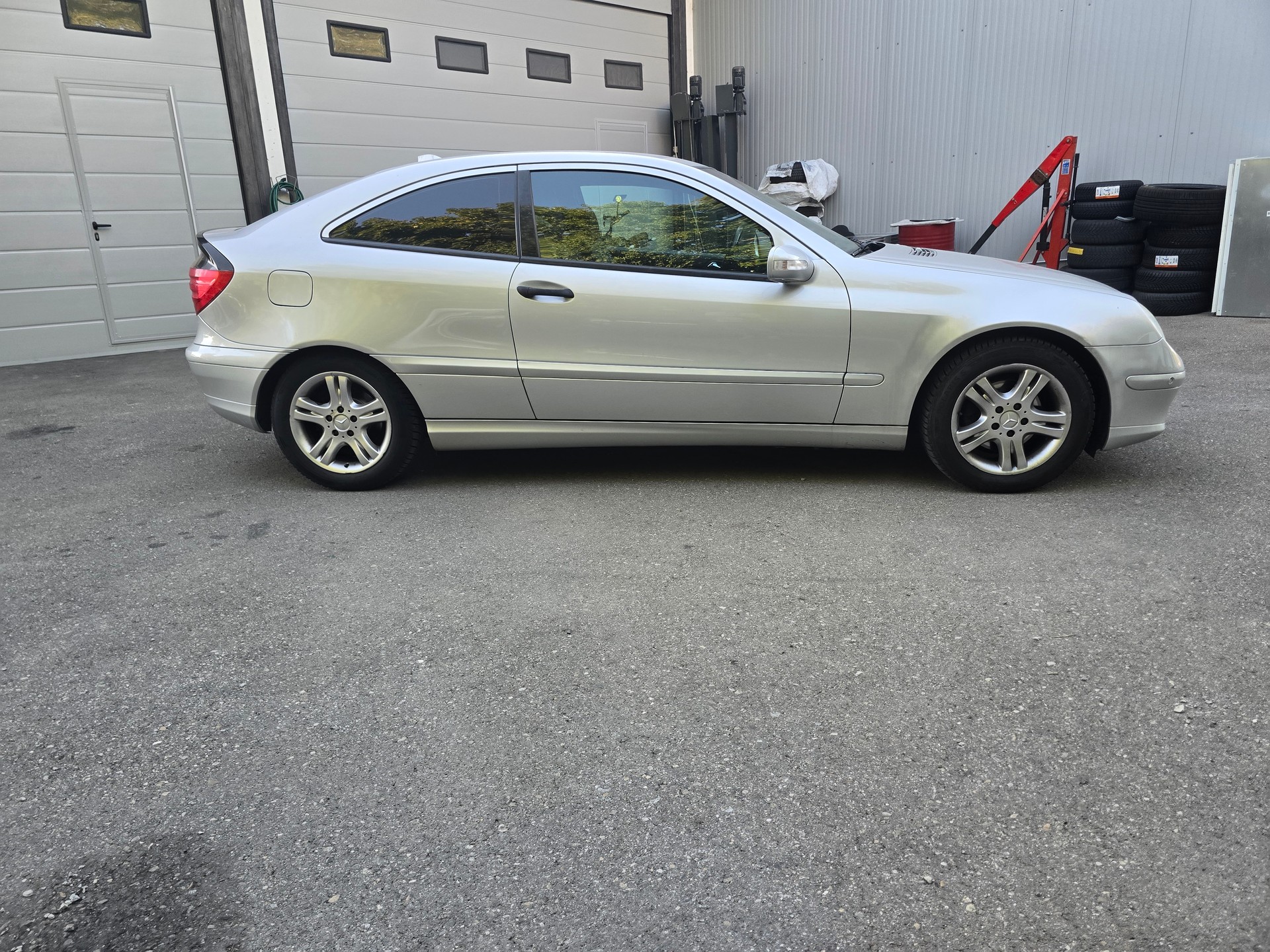 MERCEDES-BENZ C 180 Kompressor-image-3