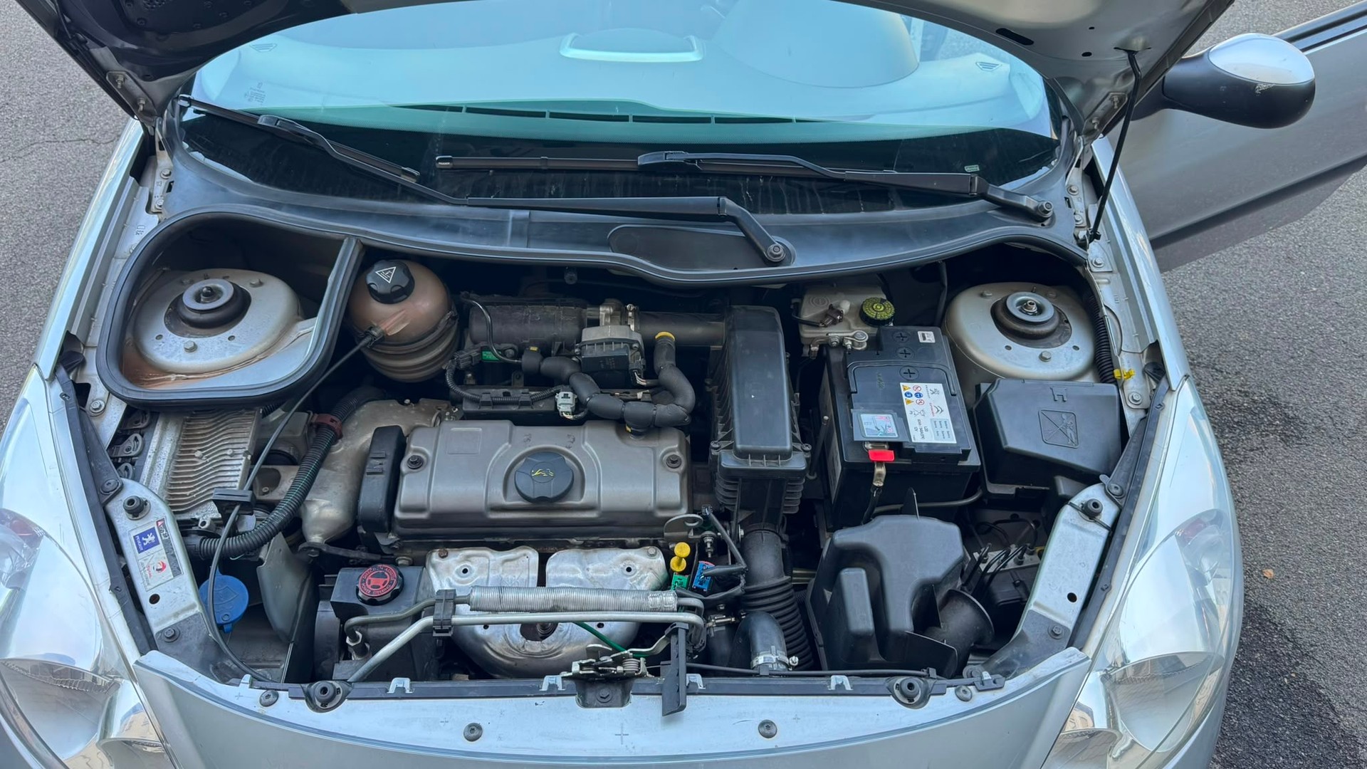 PEUGEOT 206 1.4 Trendy-image-2