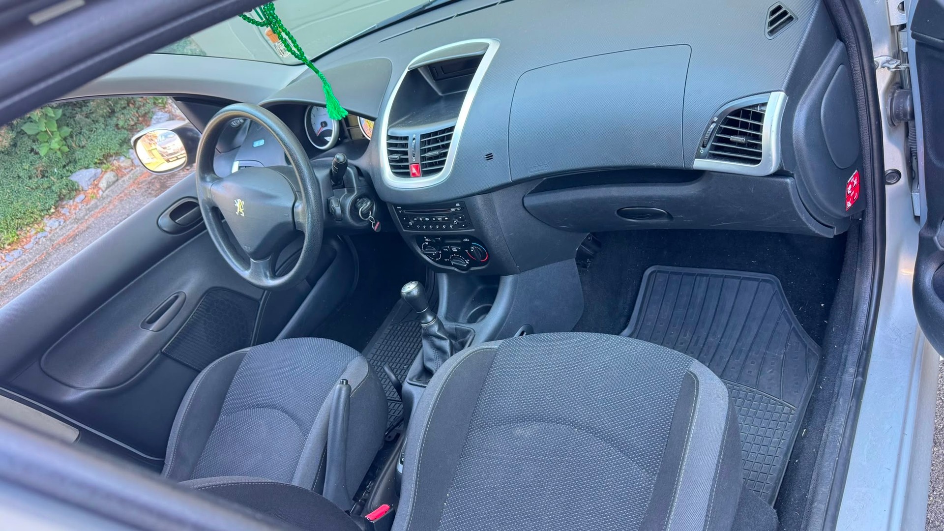 PEUGEOT 206 1.4 Trendy-image-4