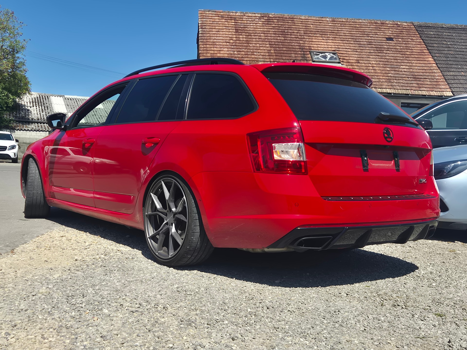 SKODA Octavia Combi RS 230PS Automat Top Ausstattung-image-5