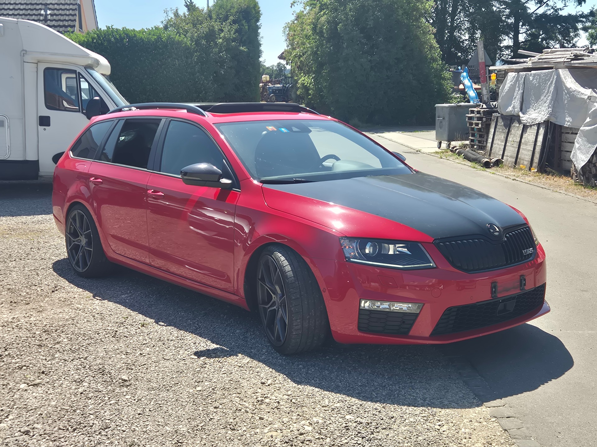 SKODA Octavia Combi RS 230PS Automat Top Ausstattung-image-2