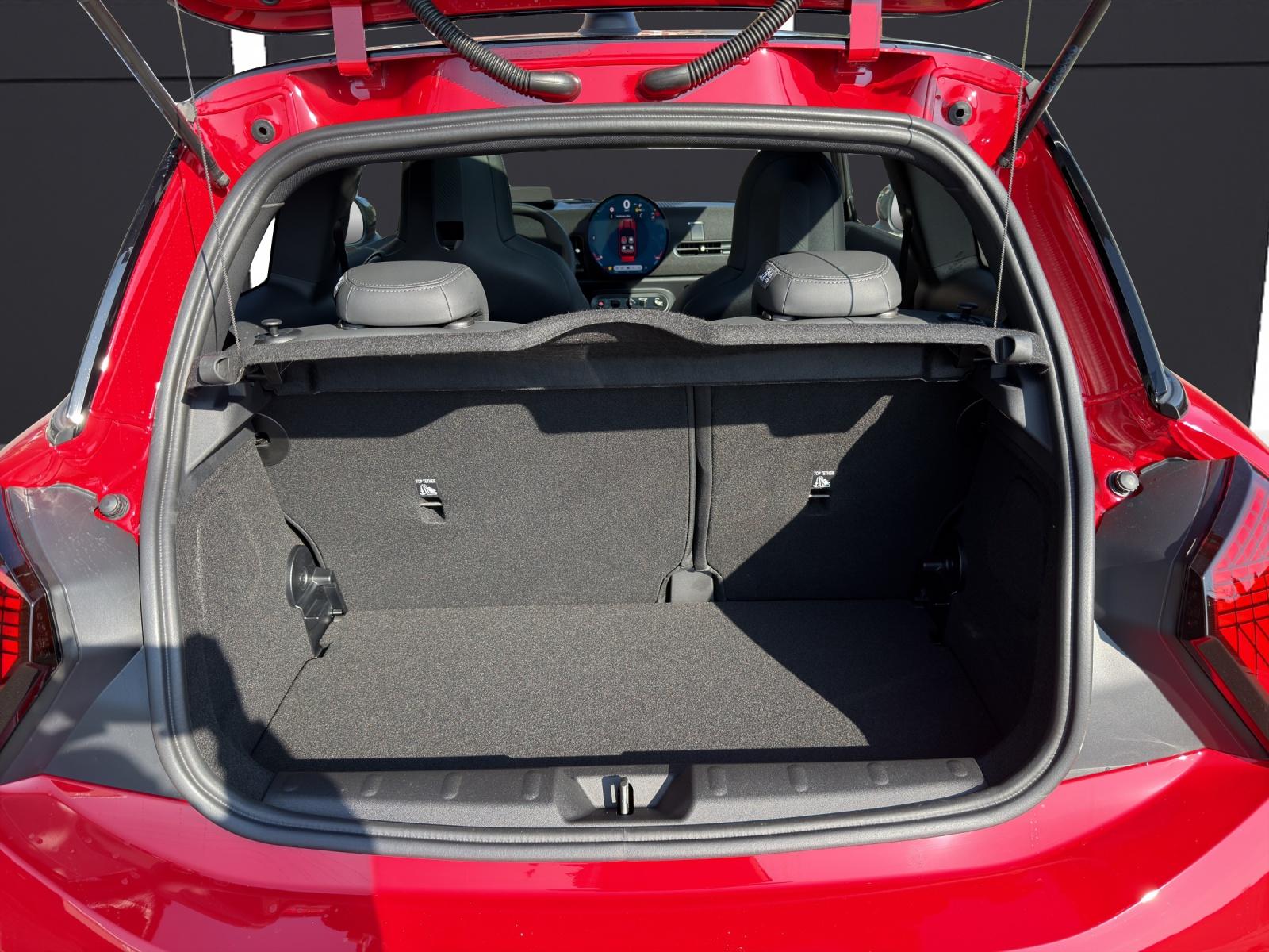 MINI F66 2.0i John Cooper Works-image-9