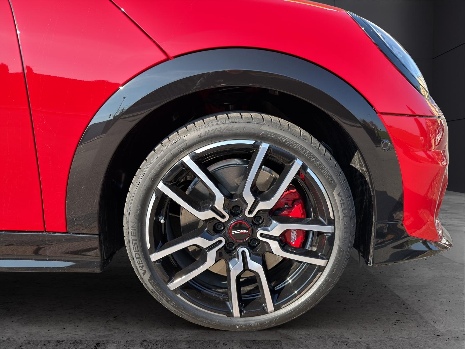 MINI F66 2.0i John Cooper Works-image-19