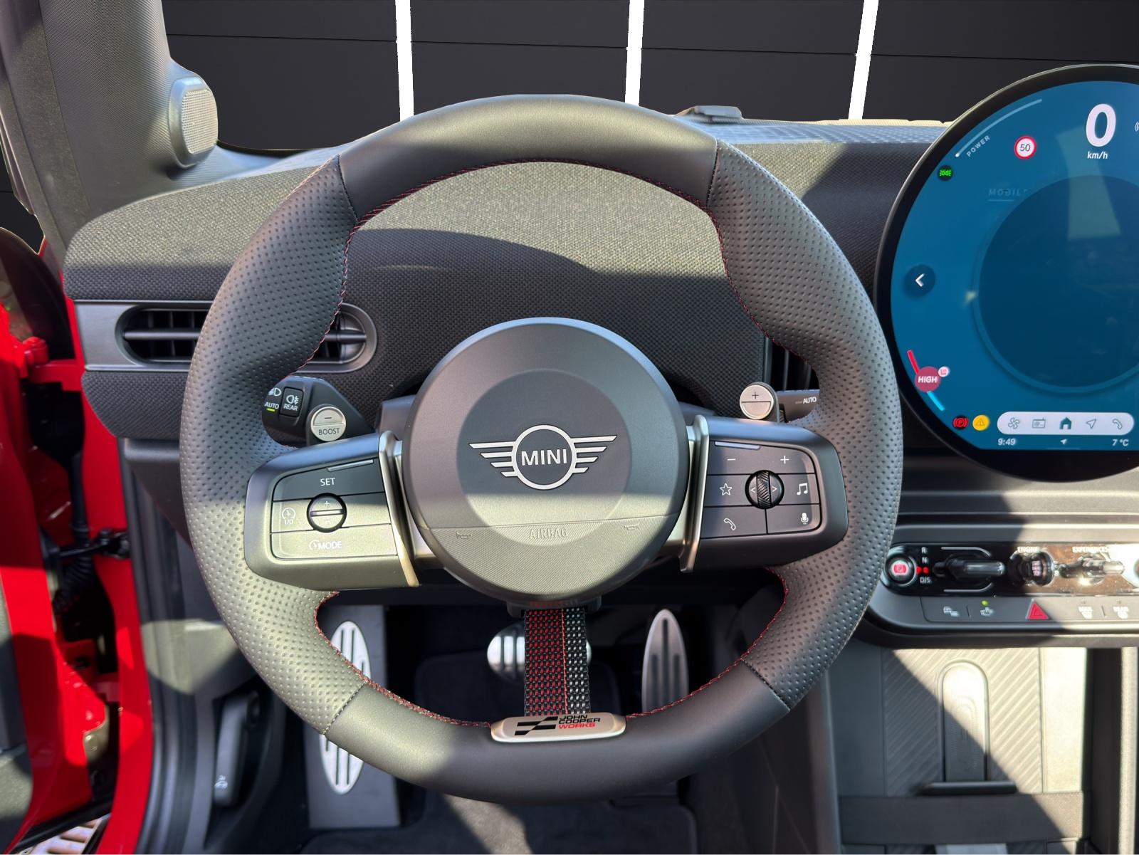 MINI F66 2.0i John Cooper Works-image-5