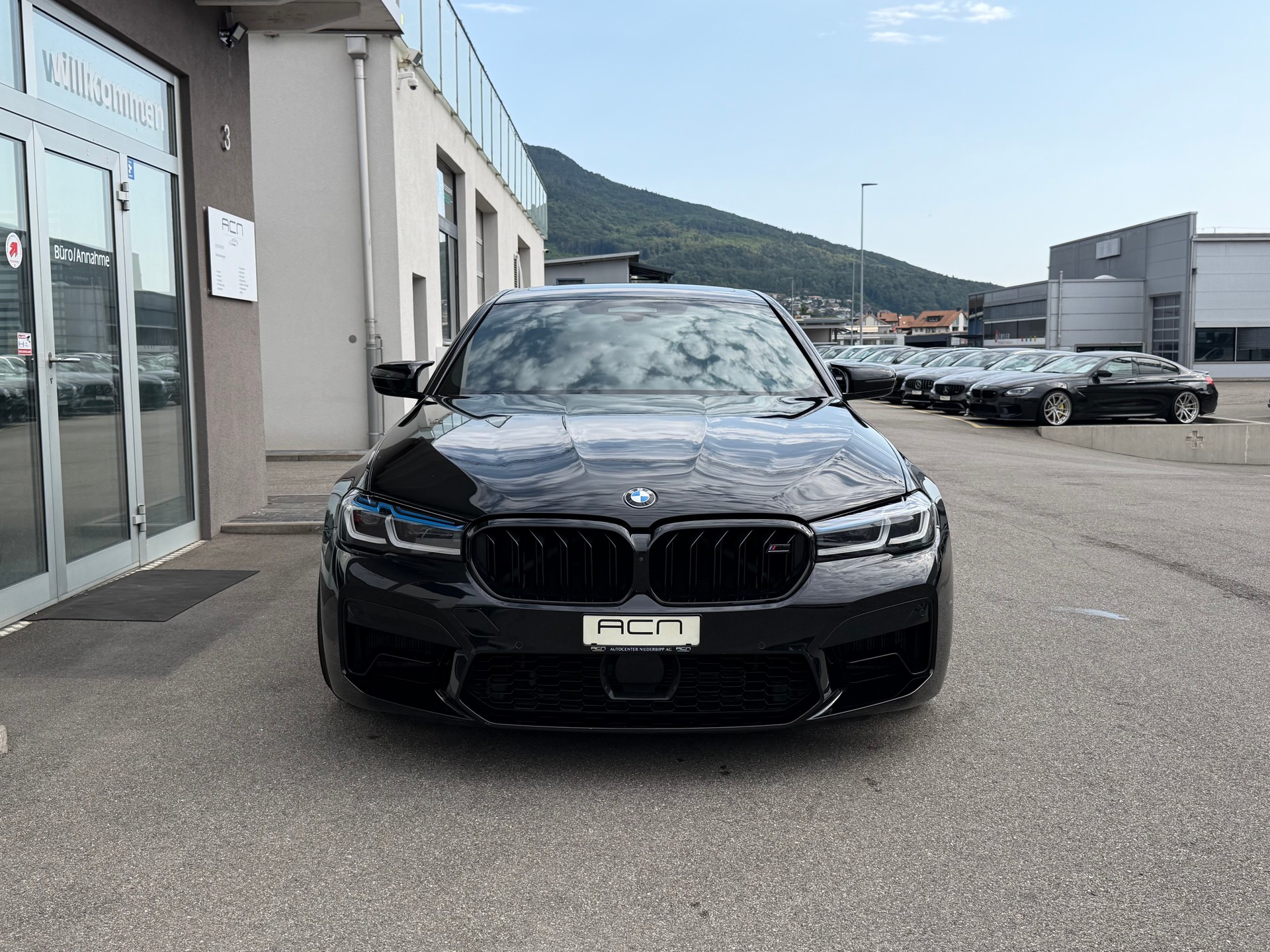 BMW M5 xDrive Competition Drivelogic-showroom-element-1